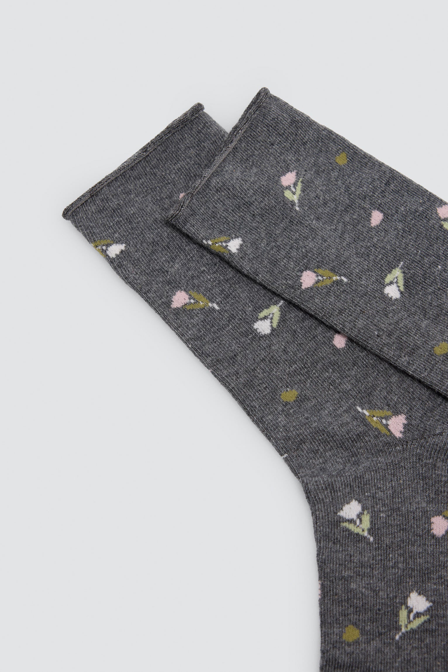 12112-pack-de-4-calcetines-mujer-sin-puno-con-estampado-floral
