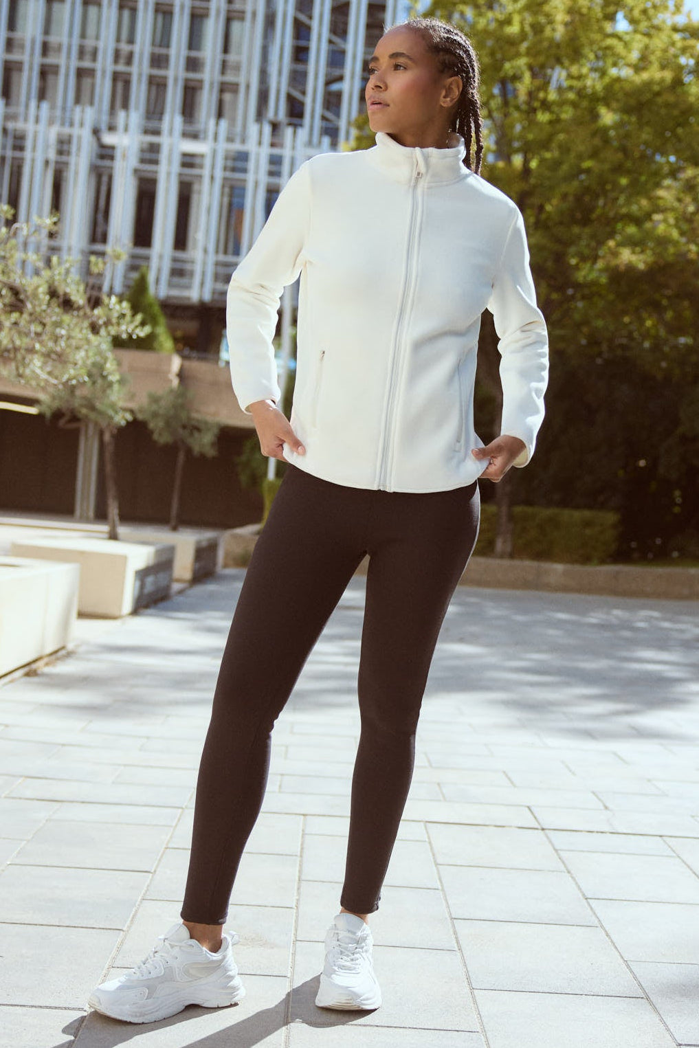 ULTRA TÉRMICO Chaqueta sportiva forro polar suave marfil