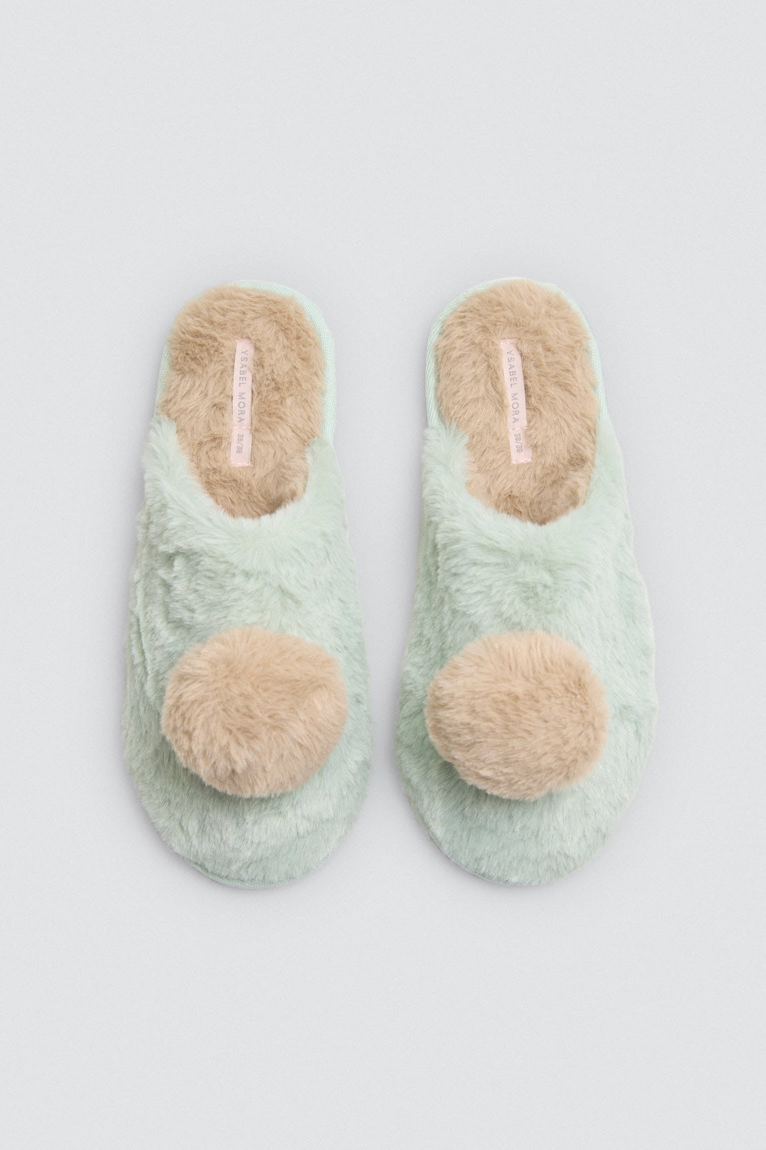 14151-3-zapatillas-de-casa-pompones-y-pelo-suave