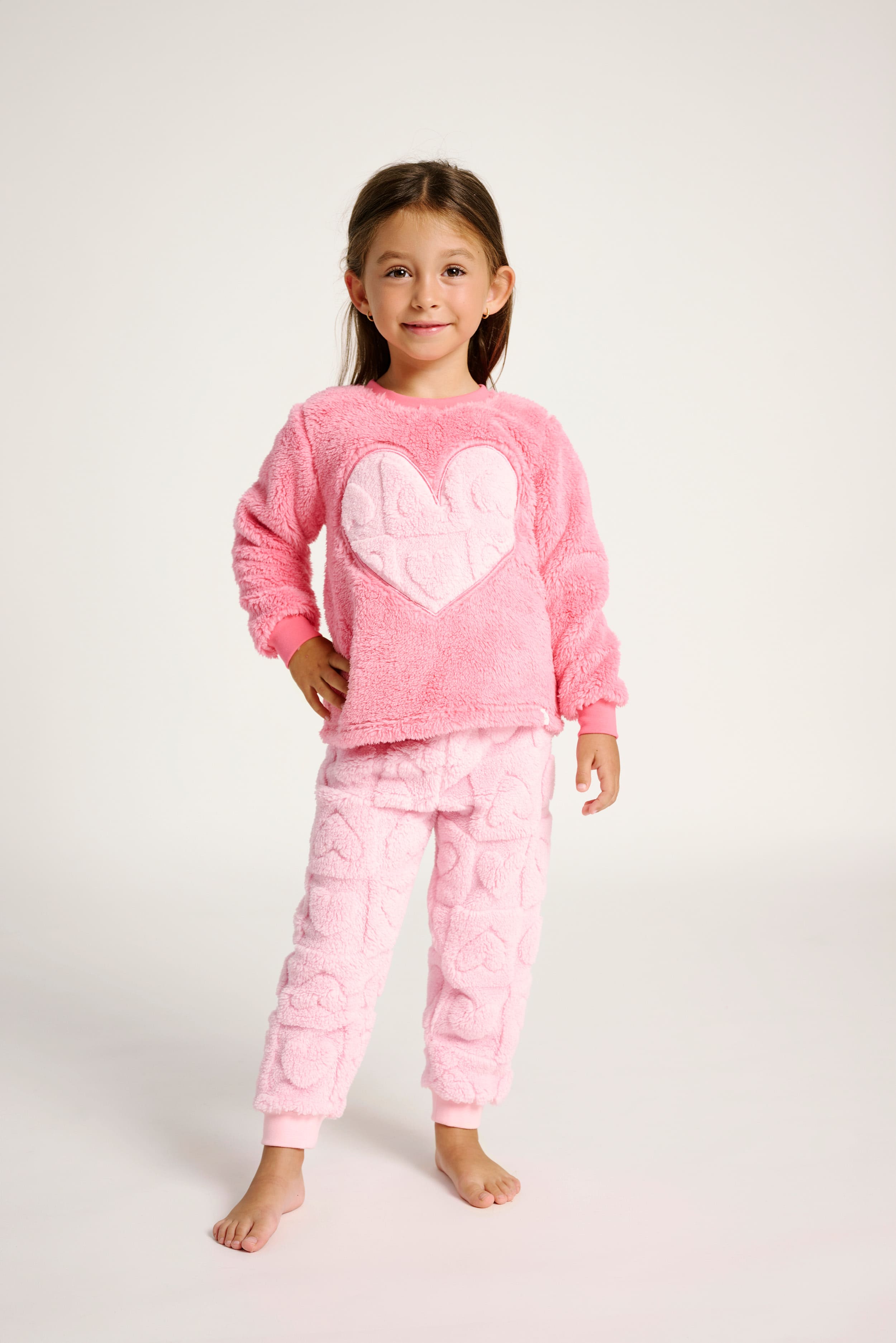 18011001-1-pijama-juvenil-pelo-relieve-corazones