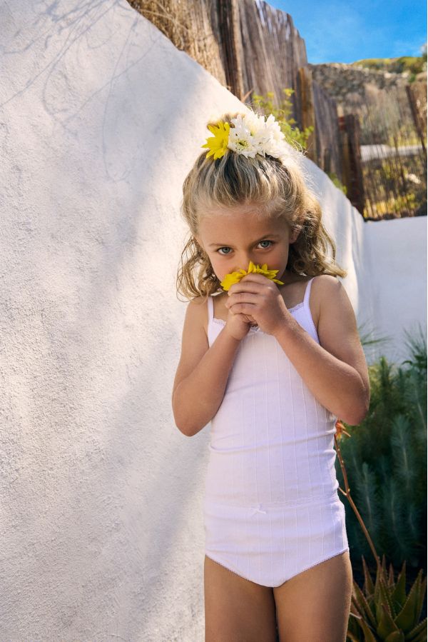 PREVENTA Conjunto infantil interior camiseta y braga blanco - Ysabel Mora