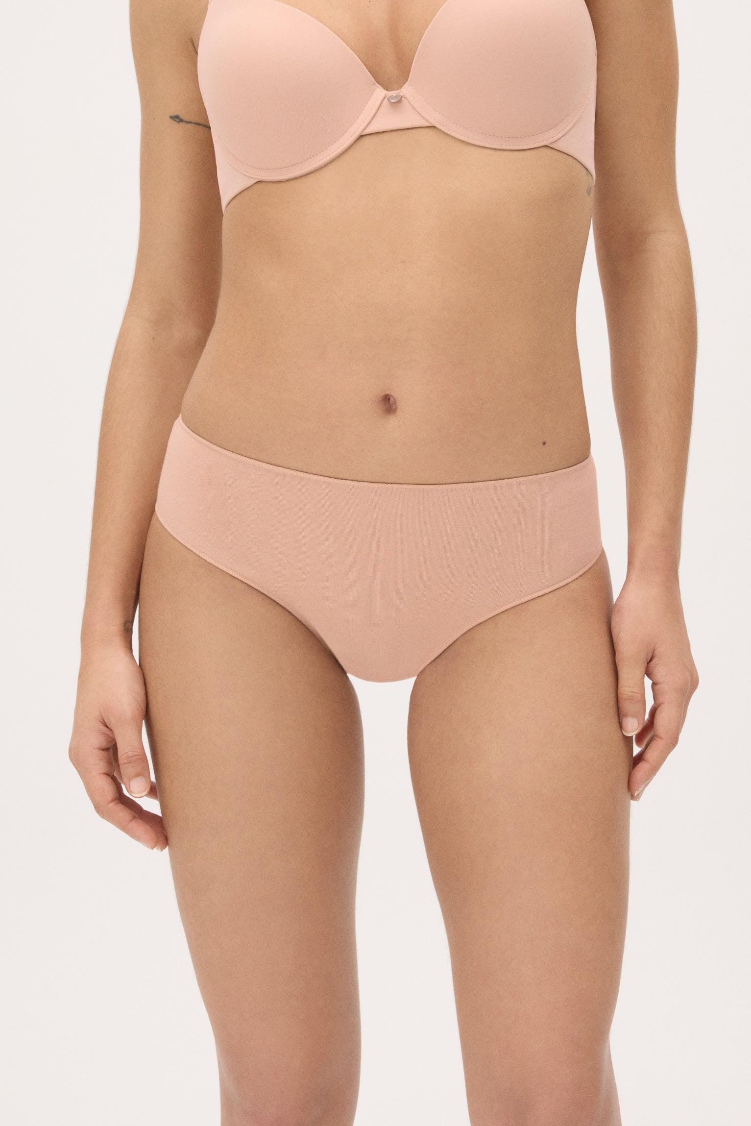 braga-midi-algodon-nude-mujer-ysabel-mora