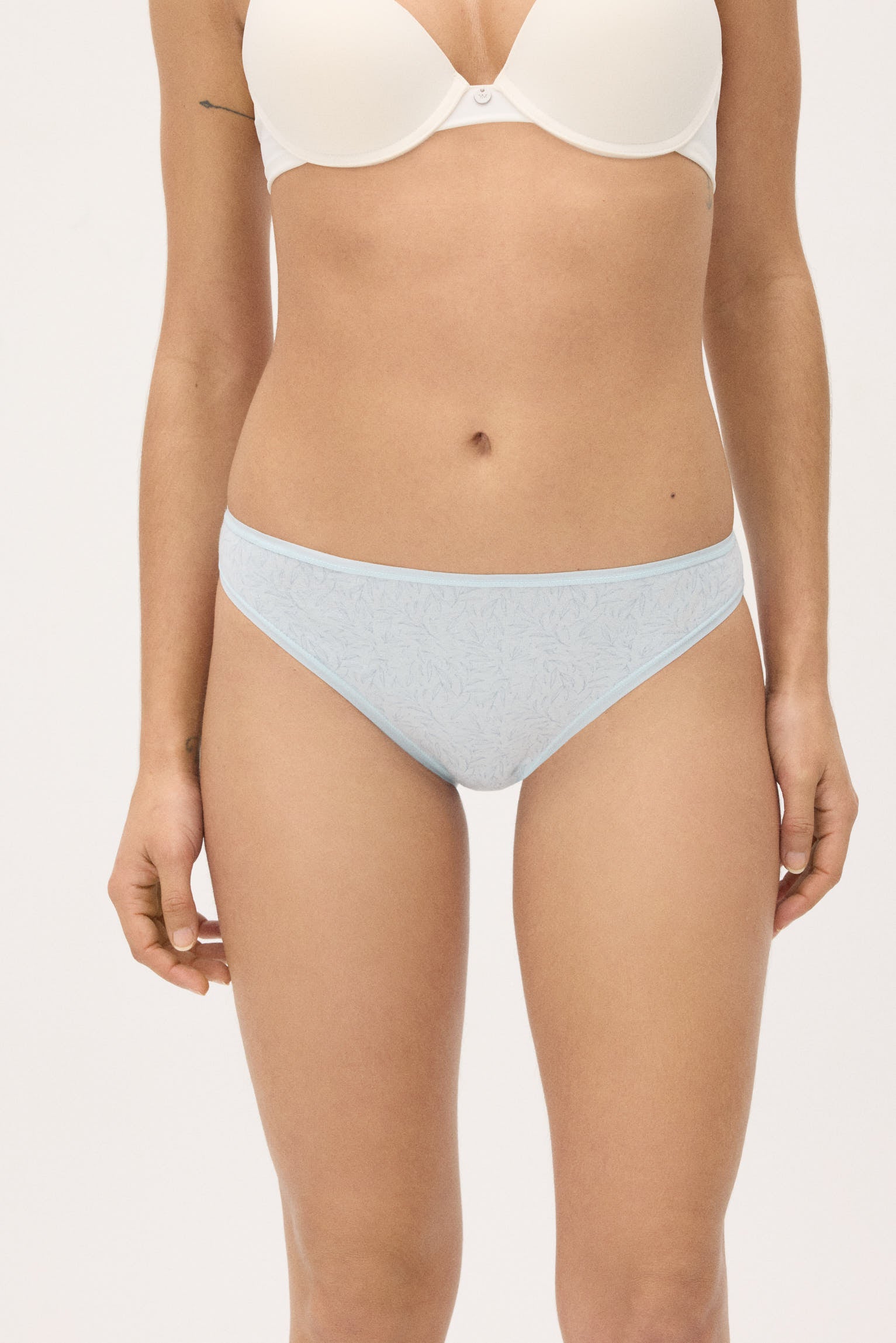 Confezione da 6 mini slip tinta unita e fantasia