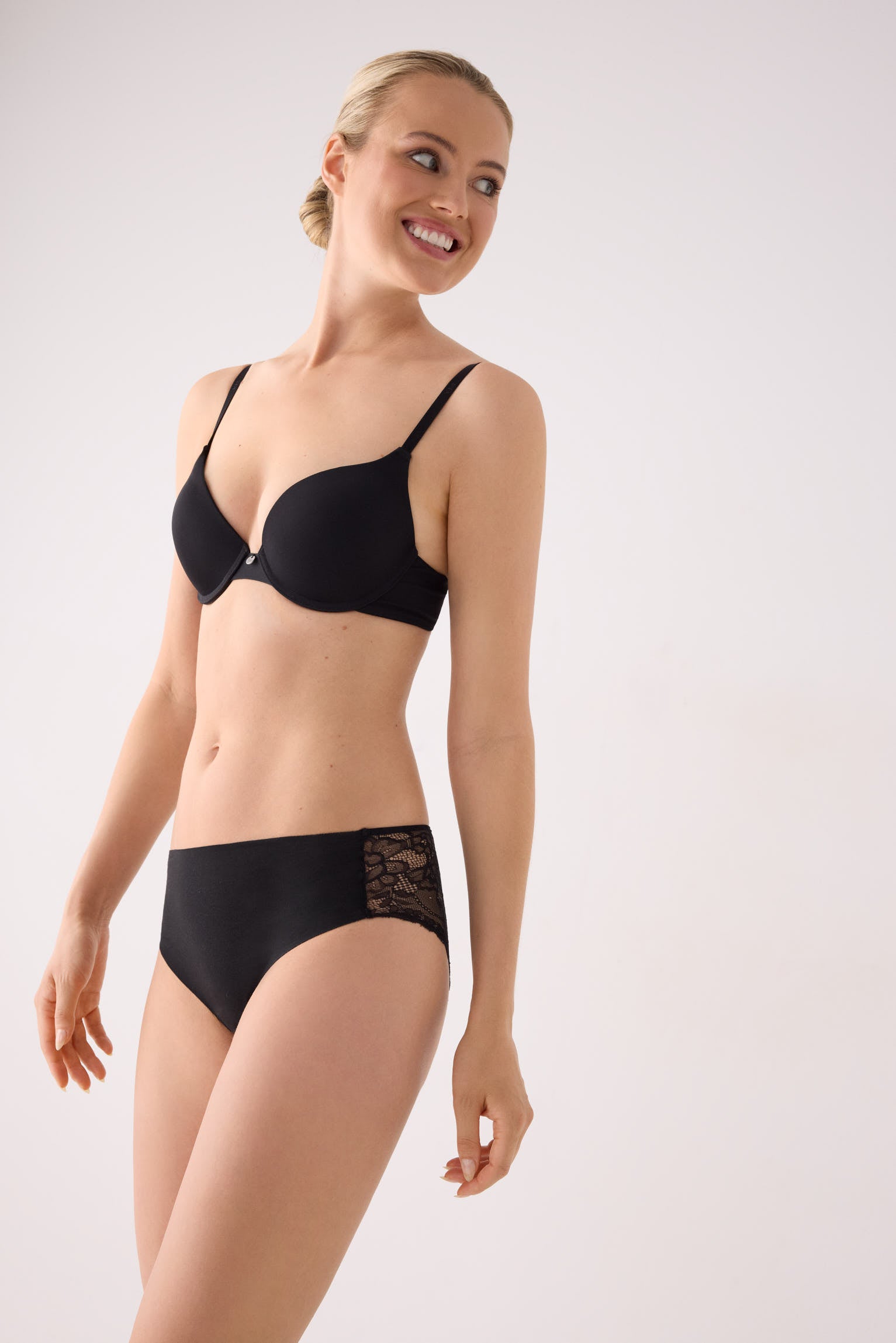 Slip midi cotone taglio laser con pizzo nero