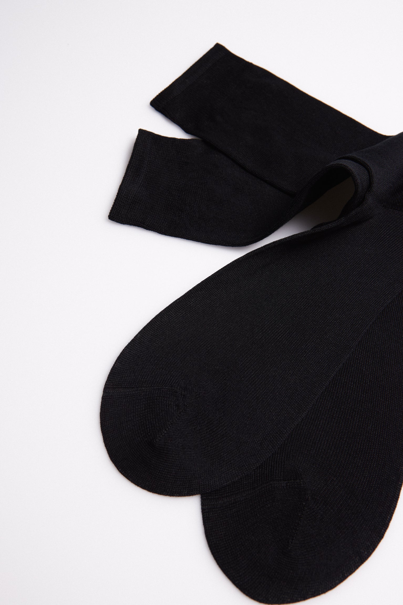 Calcetines básicos hilo de escocia negro - Ysabel Mora