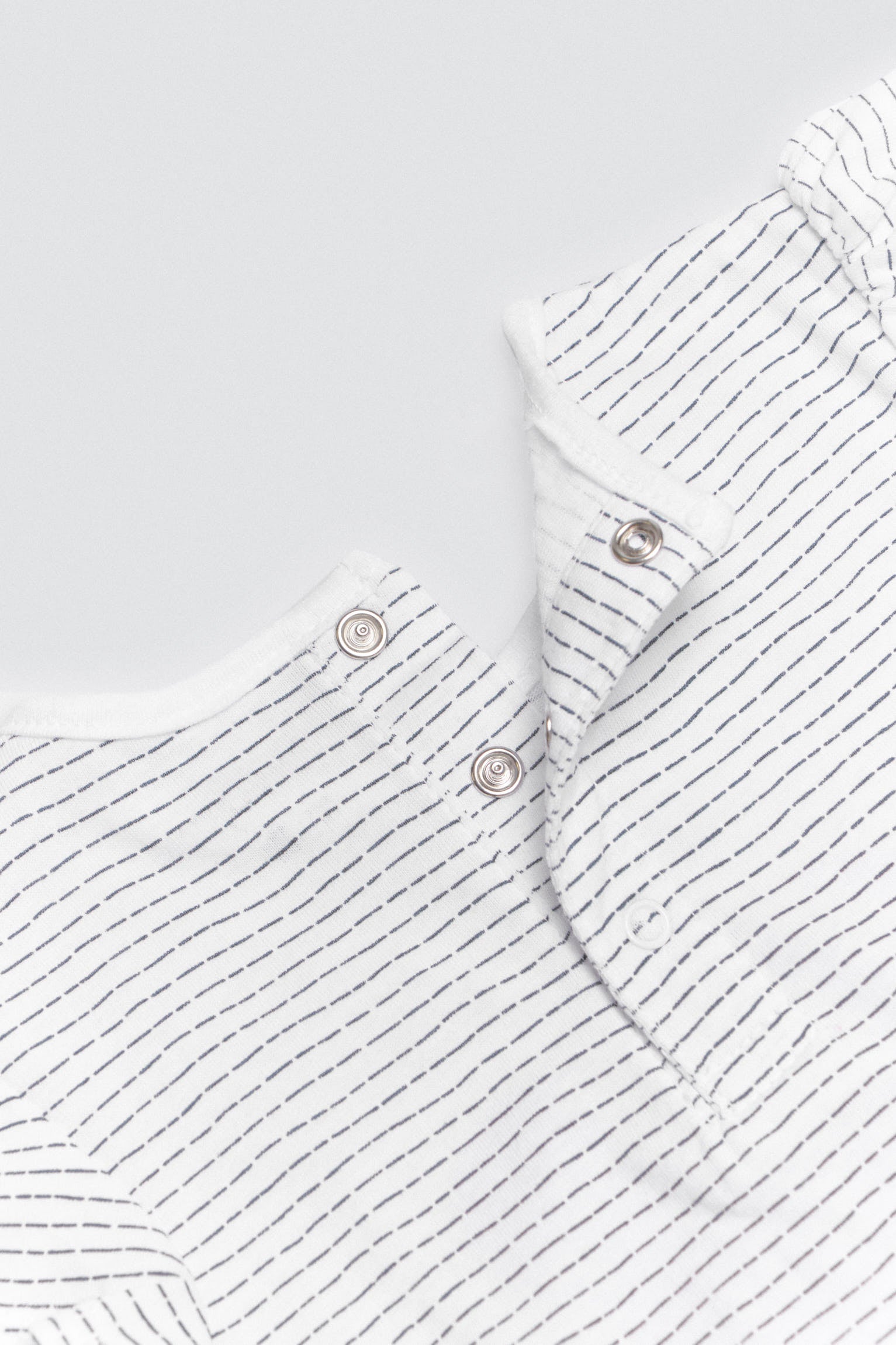 25420-5-conjunto-bebe-camiseta-manga-corta-shorts-nina-ysabel-mora-multicolor