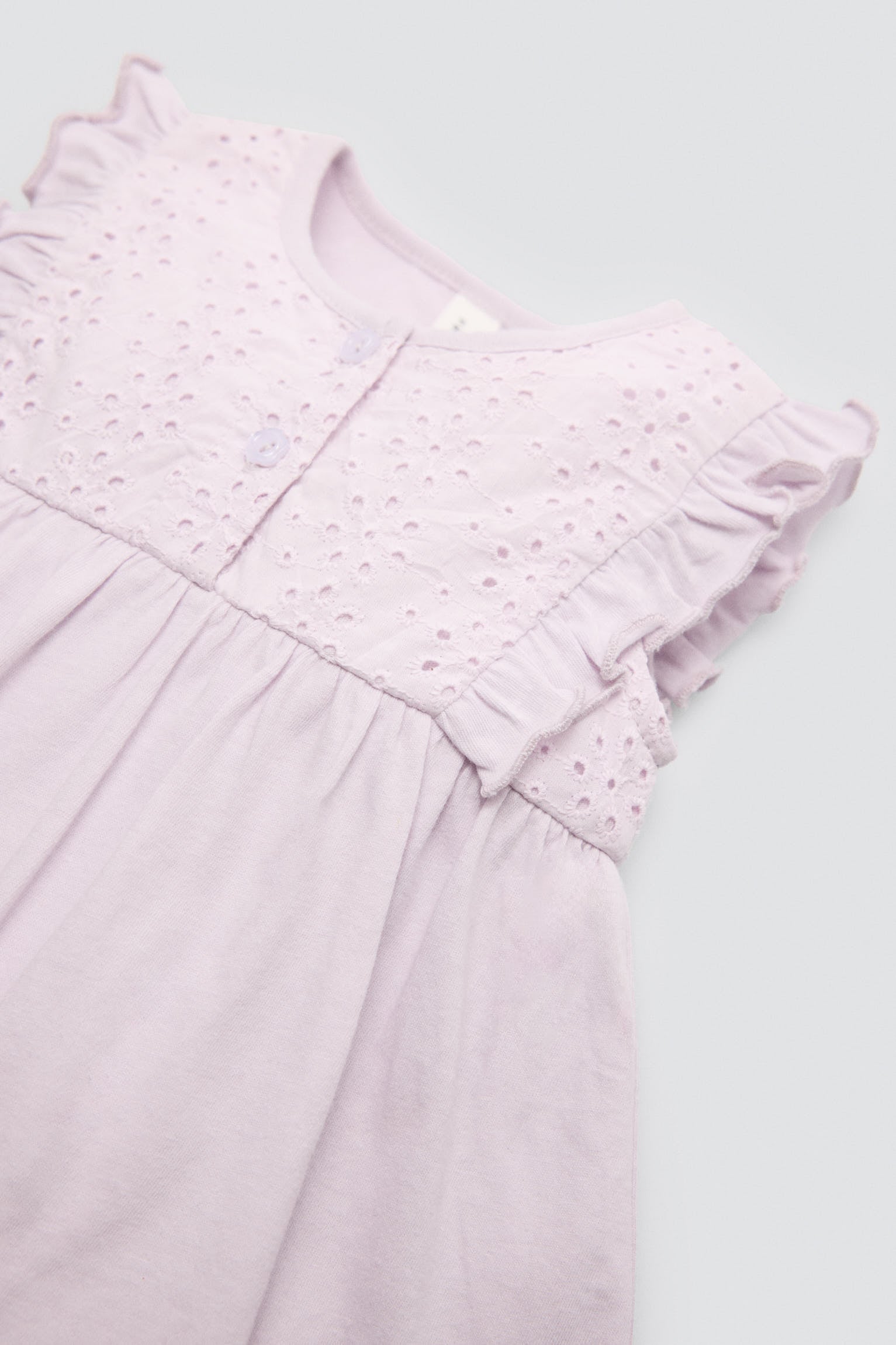 Vestido body bebé sin mangas detalles volantes - Ysabel Mora