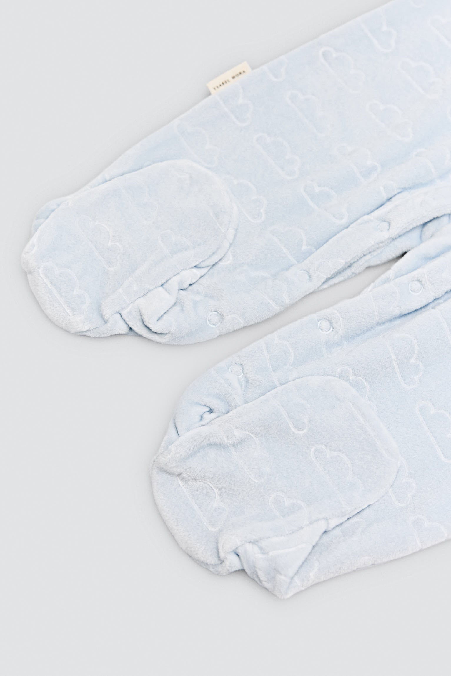 Pelele bebé terciopelo estampado nubes Good night - Ysabel Mora