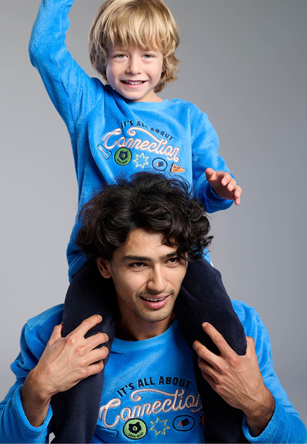 Pijama largo polar coralina bambino It's all about connection