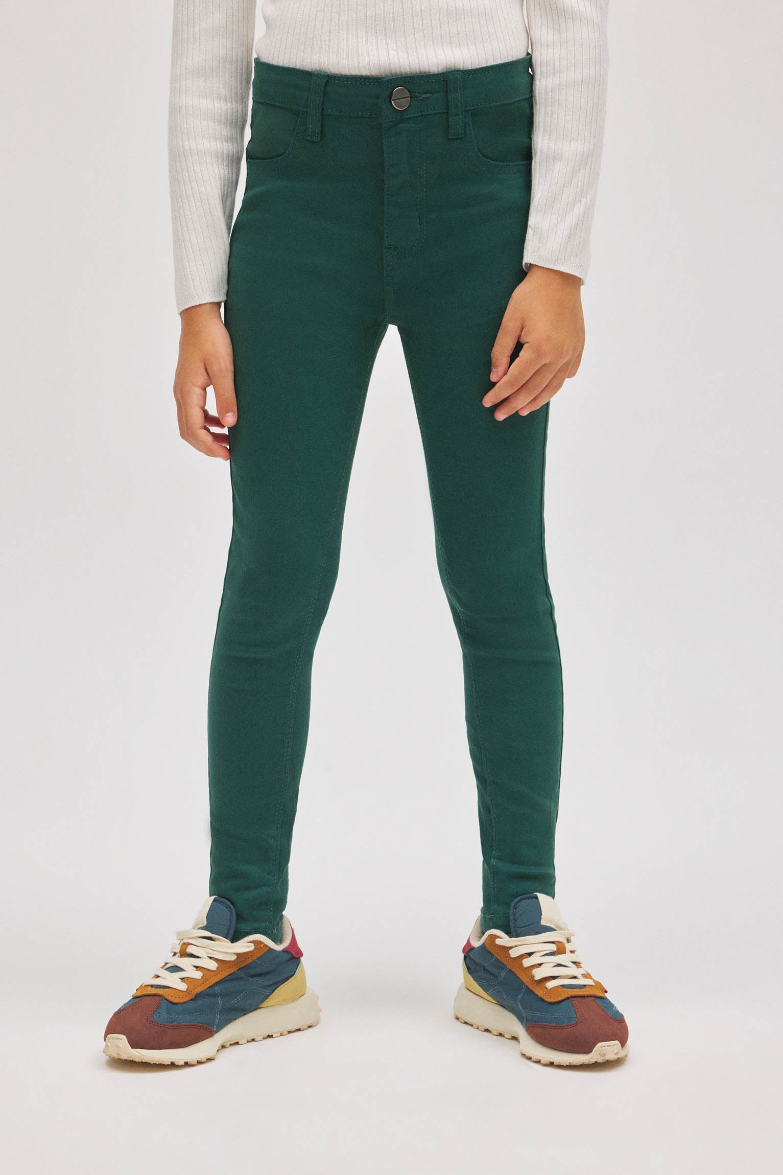 33254-2-pantalones-nina-vaqueros-anchos-verde-botella-ysabel-mora