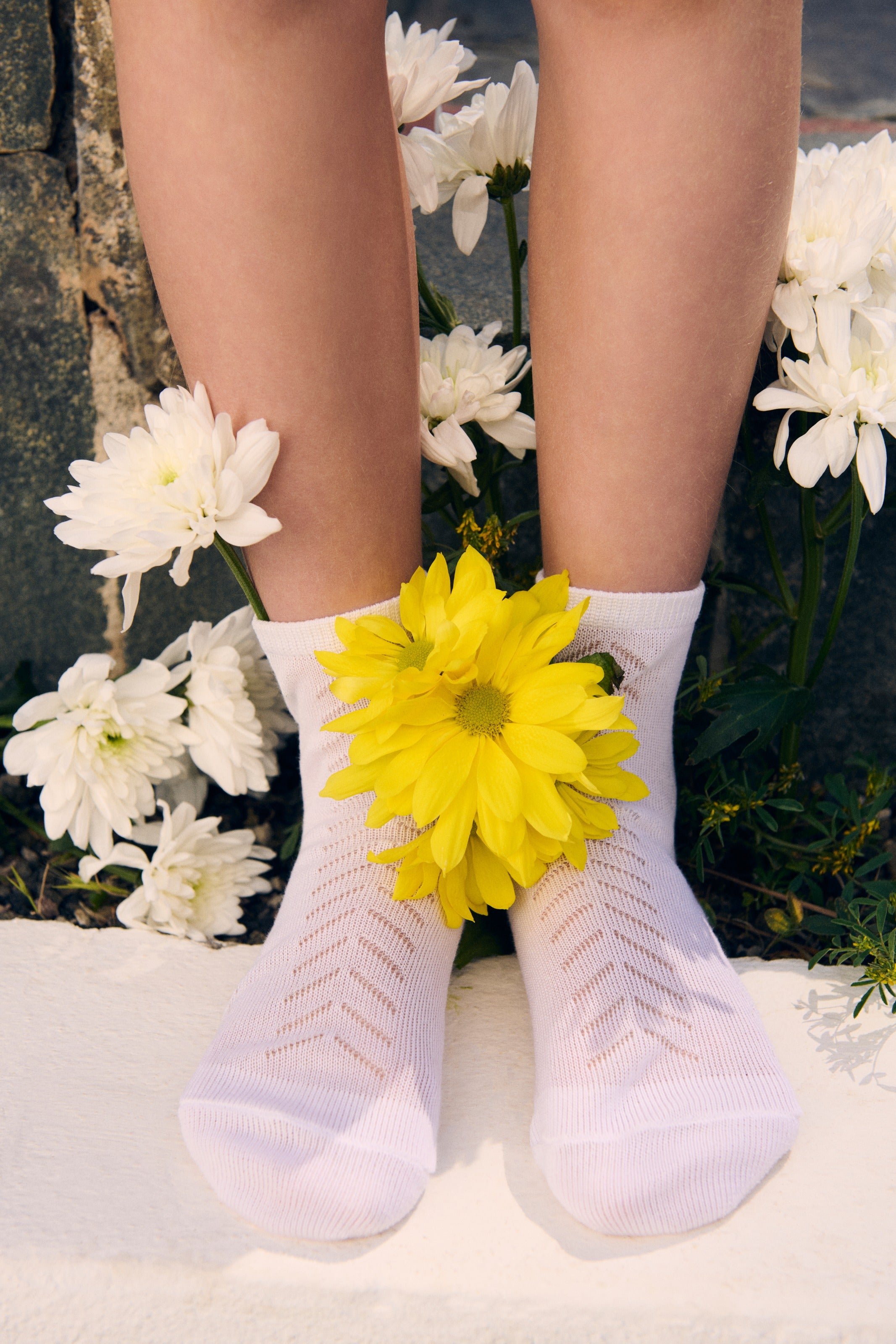 Calzini bianchi traforati per bambini