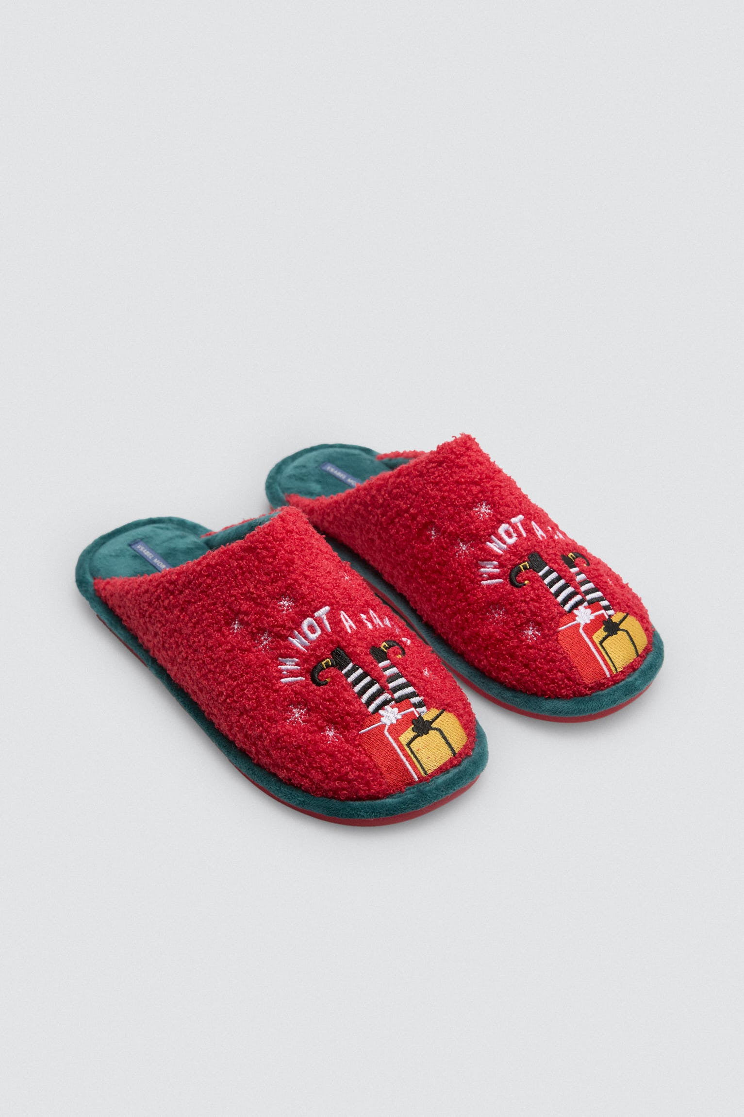 44050-5-zapatillas-casa-infantiles-navidad-i'm-not-a-santa-ysabel-mora
