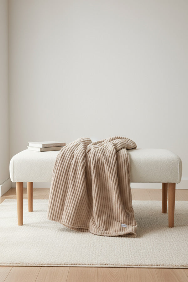 Coperta in pelliccia di pecora e a coste