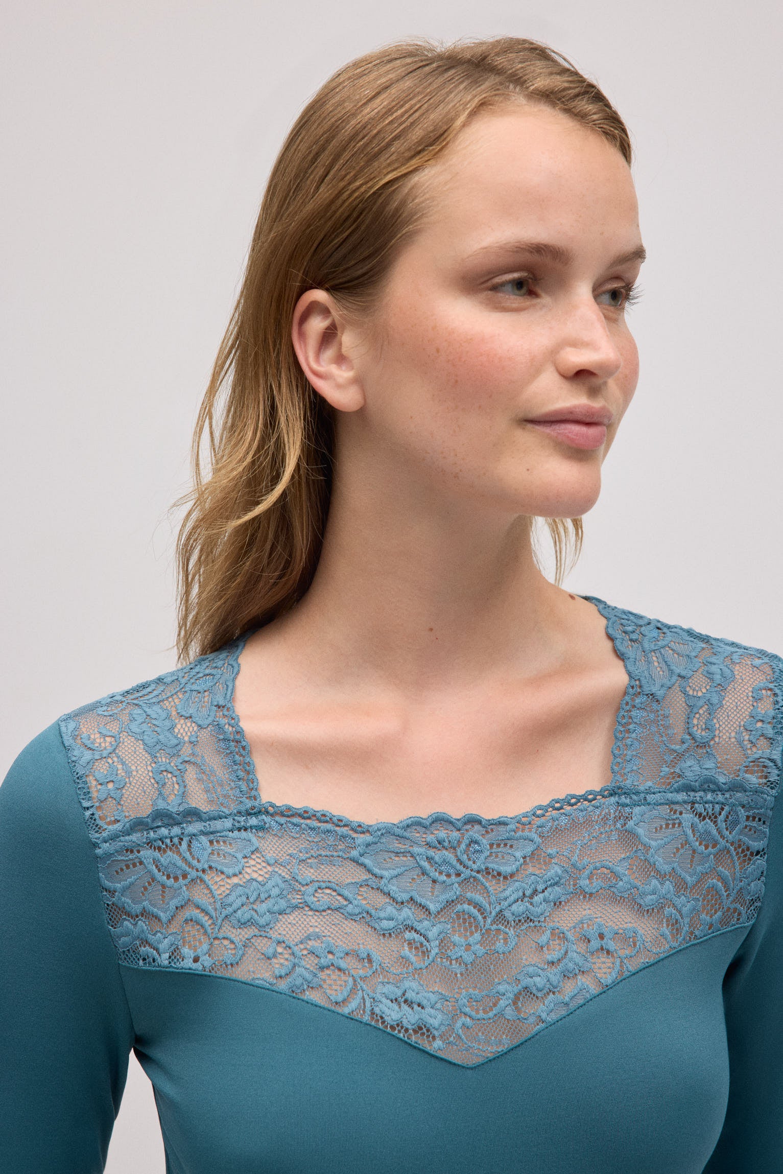 Maglietta termica con dettagli in pizzo blu