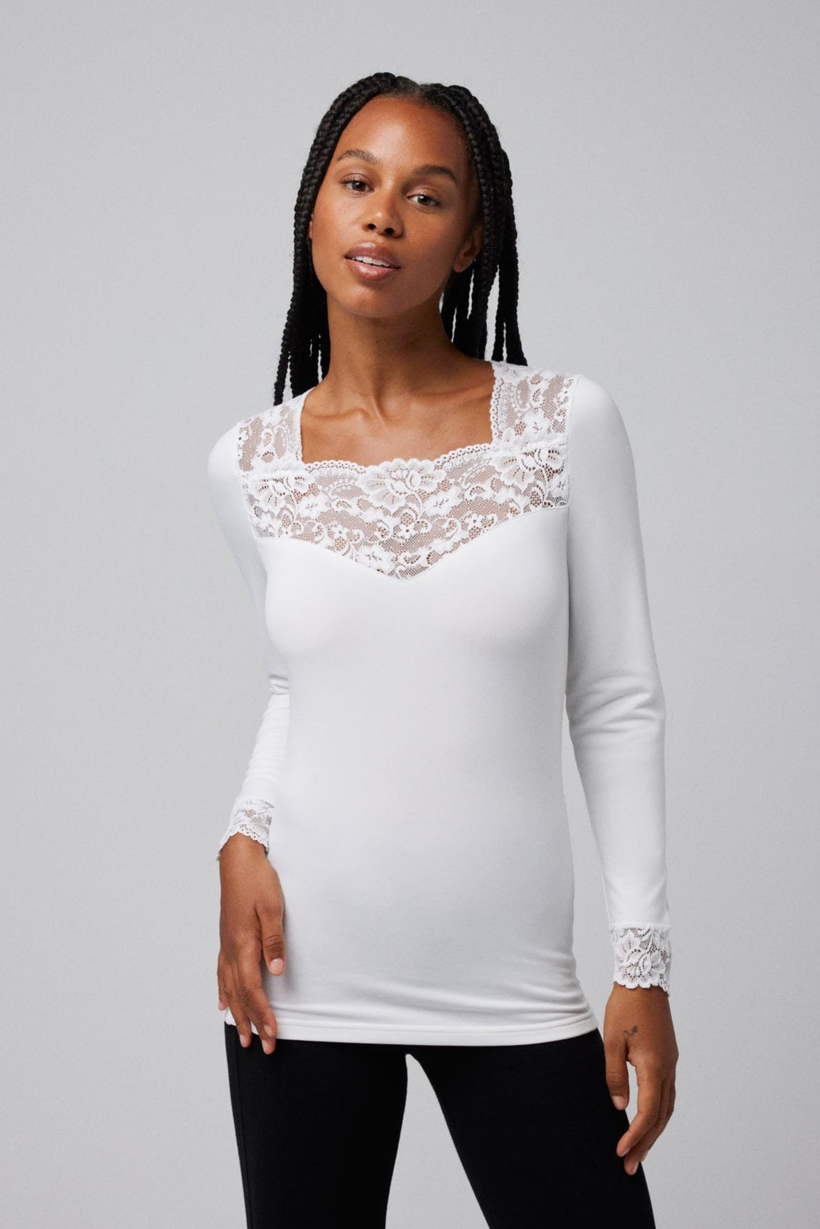 70005-7-camiseta-termica-mujer-ysabel-mora-blanco