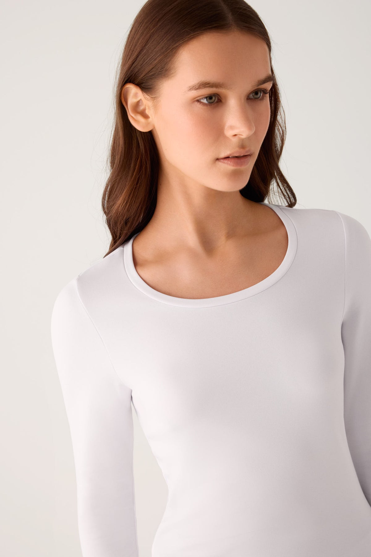 T-shirt termica da donna a maniche lunghe con scollo rotondo, colore bianco