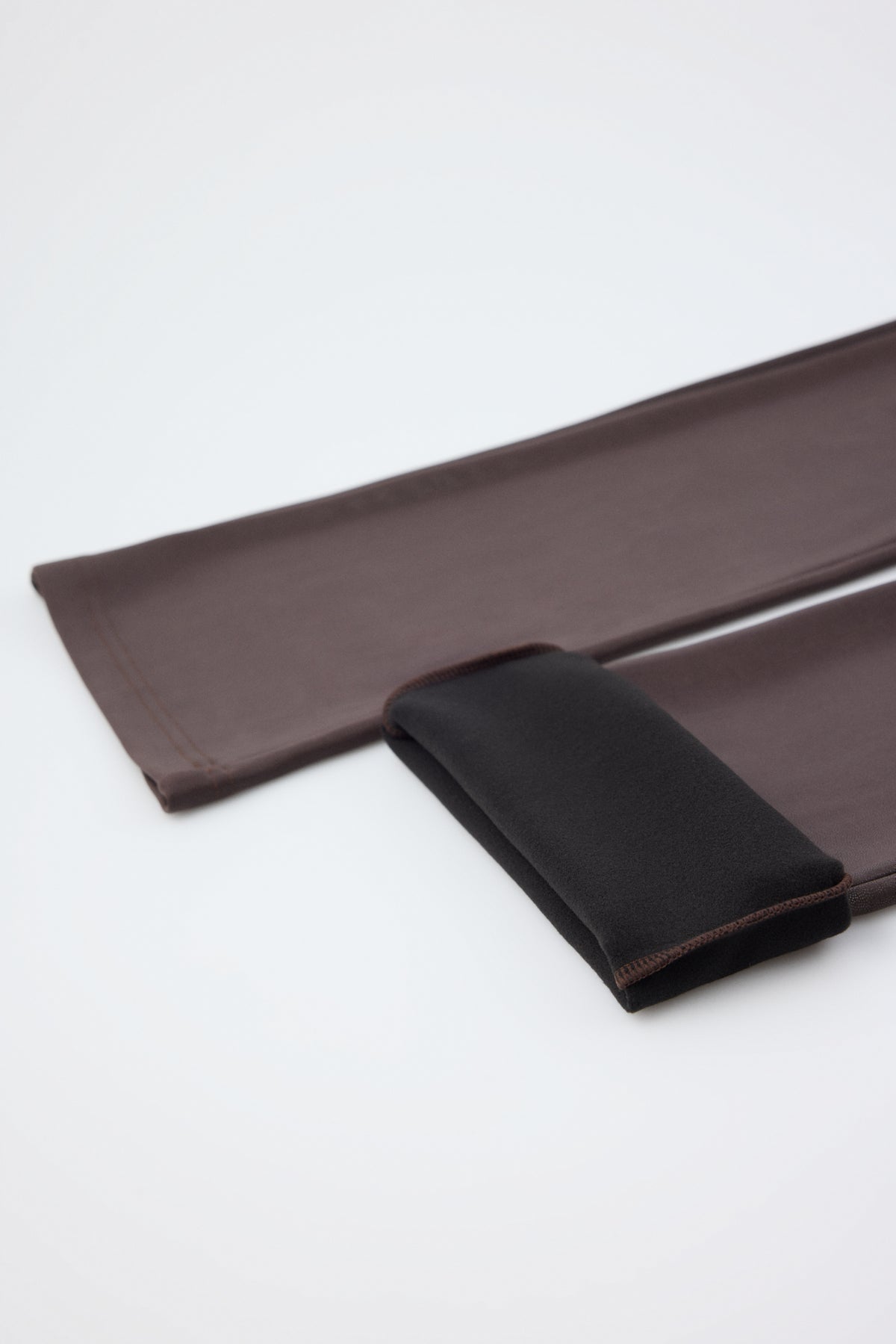 TERMICO Leggings efecto piel acampanados marrone chocolate