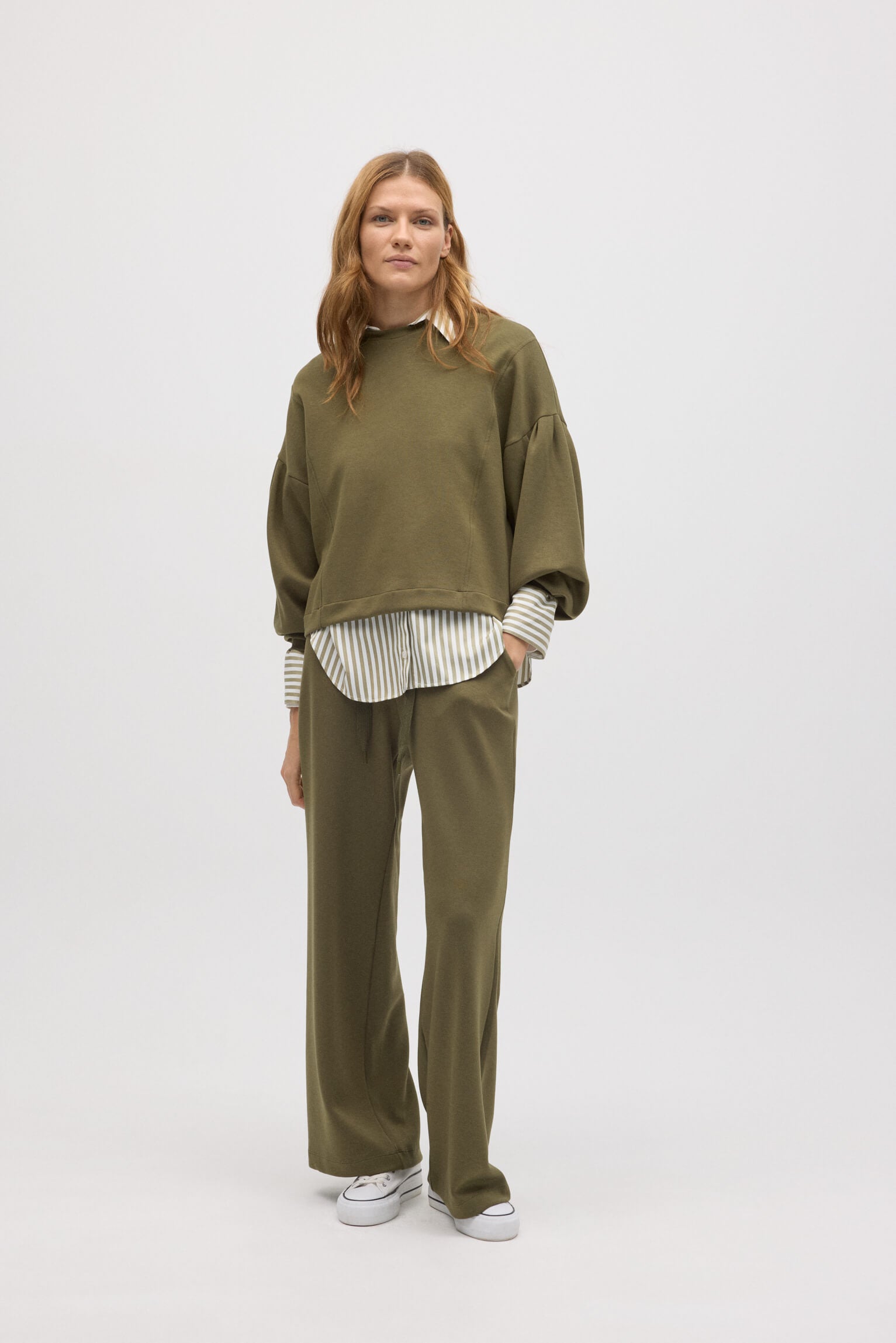 70673-1-sudadera-mangas-abullonadas-fluida-verde