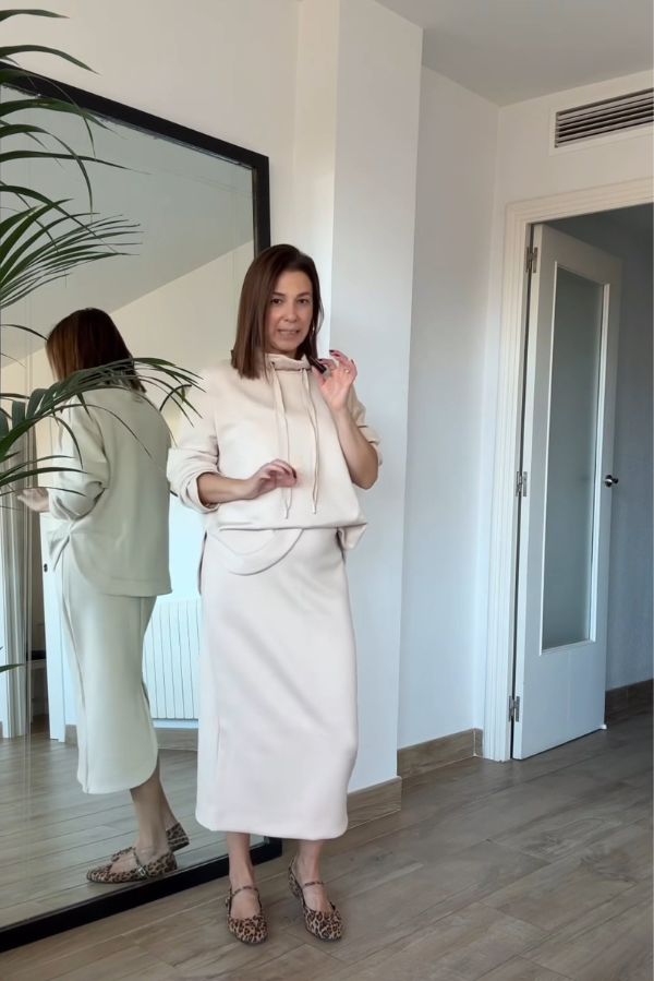 Look casual con gonna midi @emidelgado79