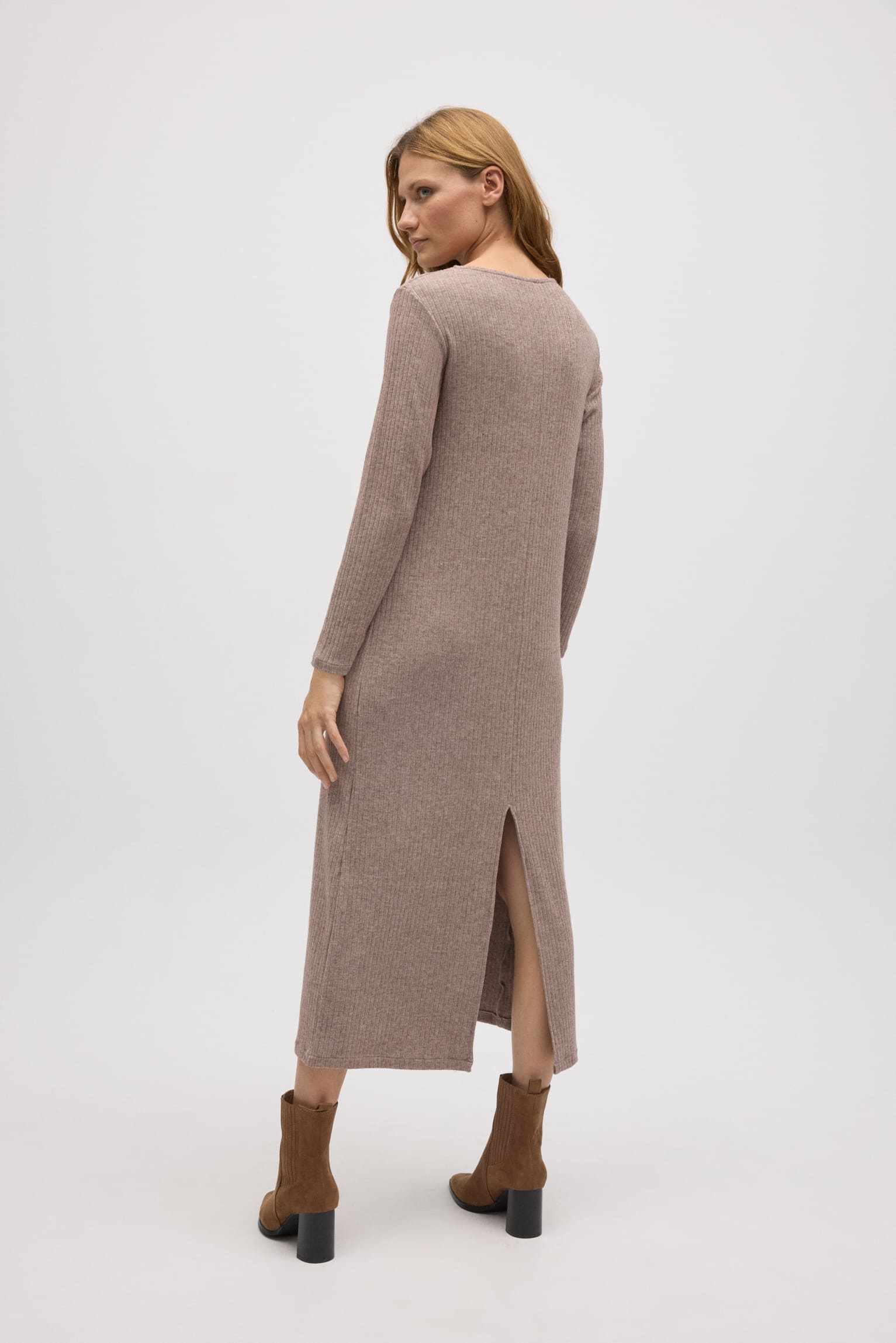 70681-4-vestido-largo-punto-canale-marron