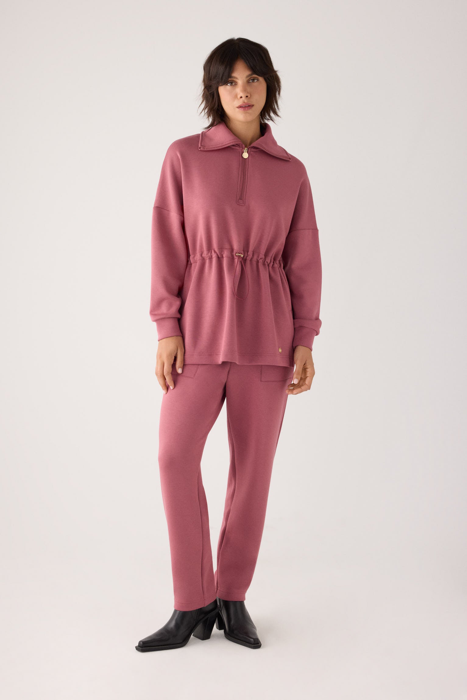 70744-nocturne-rose-pantalones-comodos-slim-afelpados-tiro-alto-bolsillos-rosa