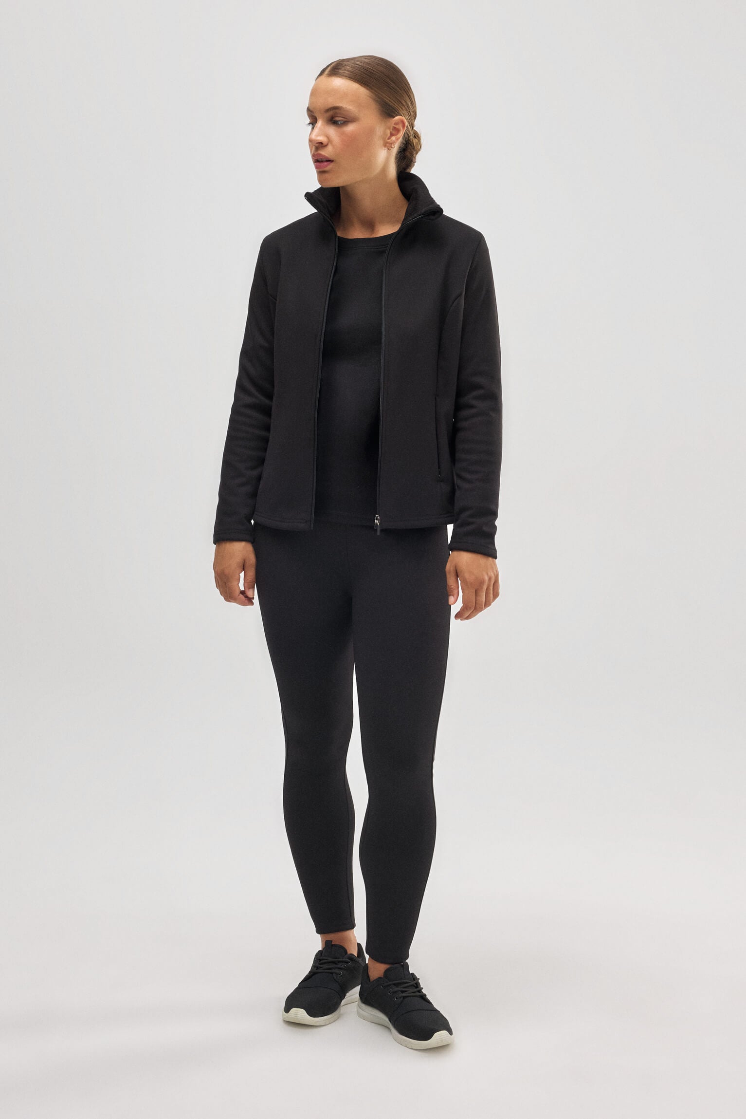 70913-7-chaqueta-termica-ajustada-deportiva-negro