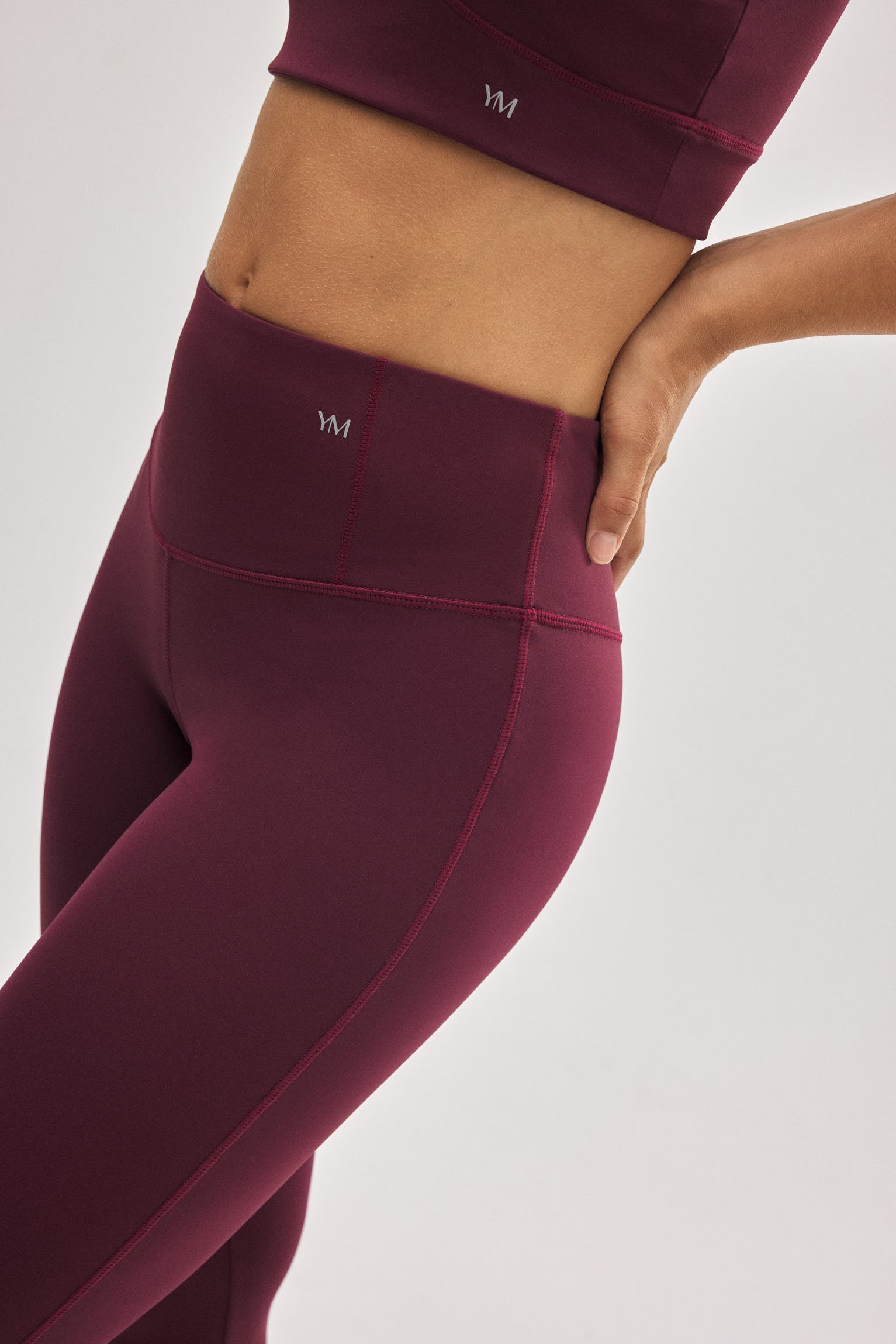 70924-5-leggings-deportivos-efecto-push-up-burdeos