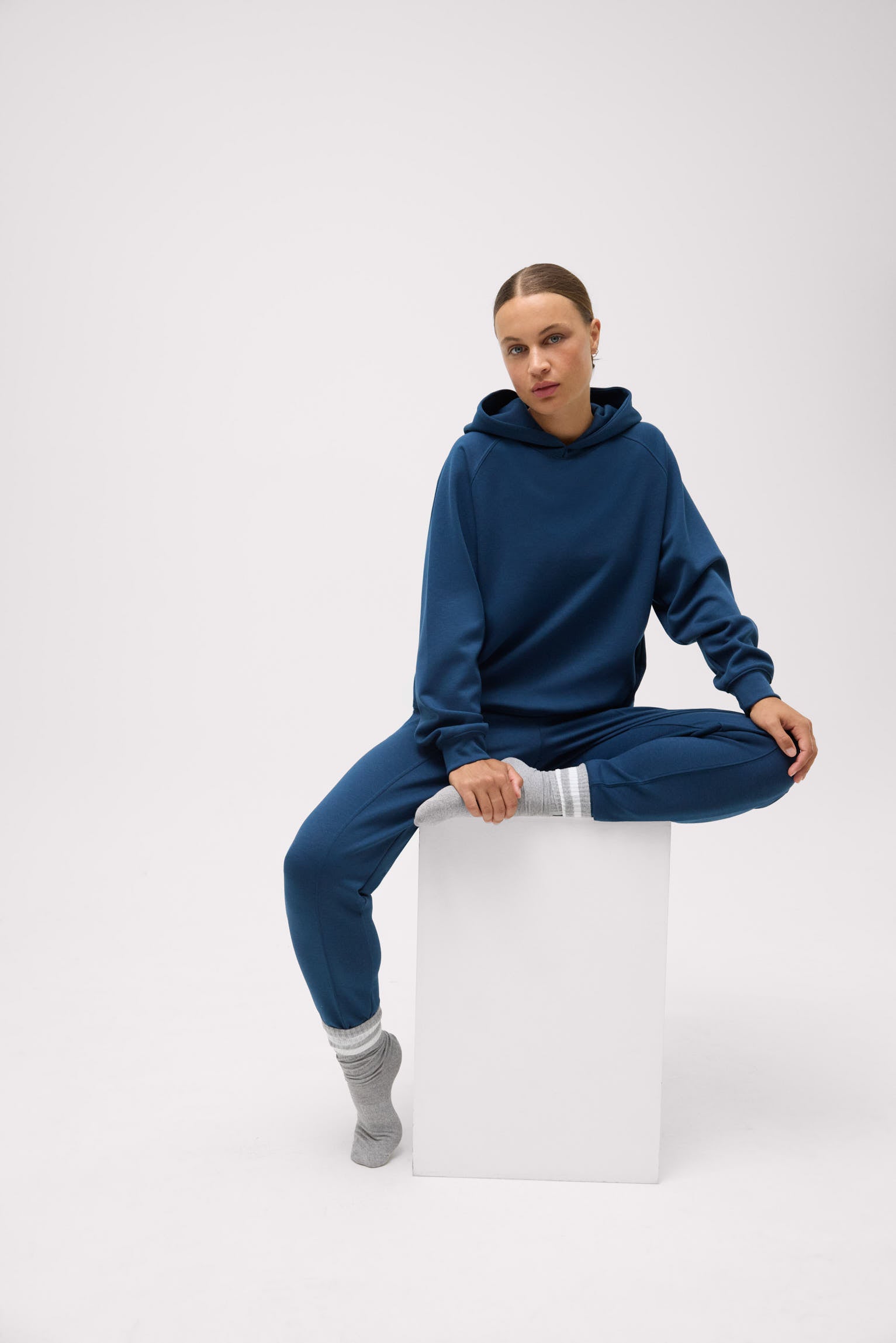 Set sportivo felpa e pantaloni blu da jogging Collezione da viaggio