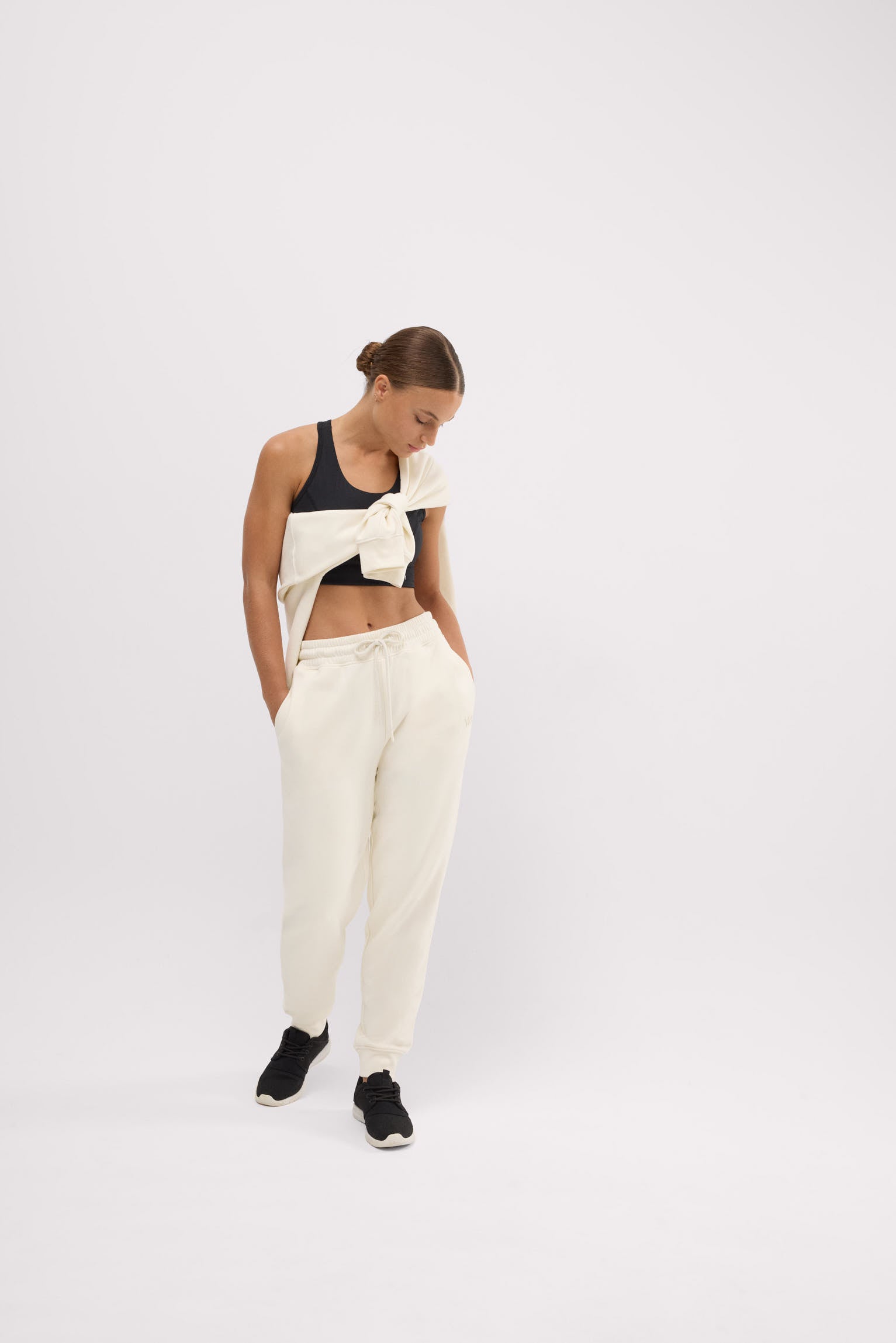 Tuta sportiva con interno felpato Felpa e pantaloni jogging color avorio Collezione da viaggio