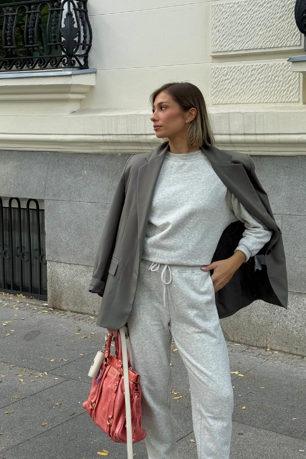 Look casual @andreasendra_