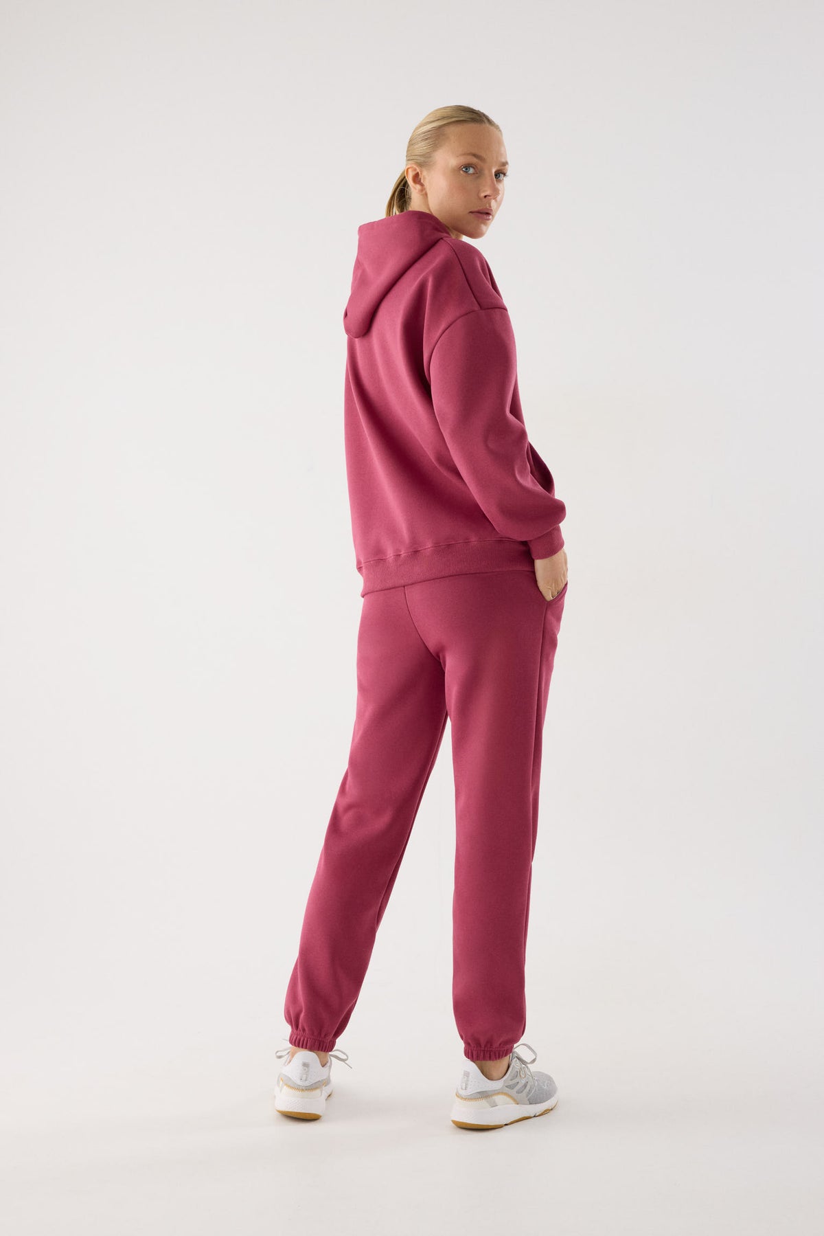 chándal deportivo mujer Slowloom en rosa nocturne rose vista en movimiento para entrenamientos tejido cálido family match