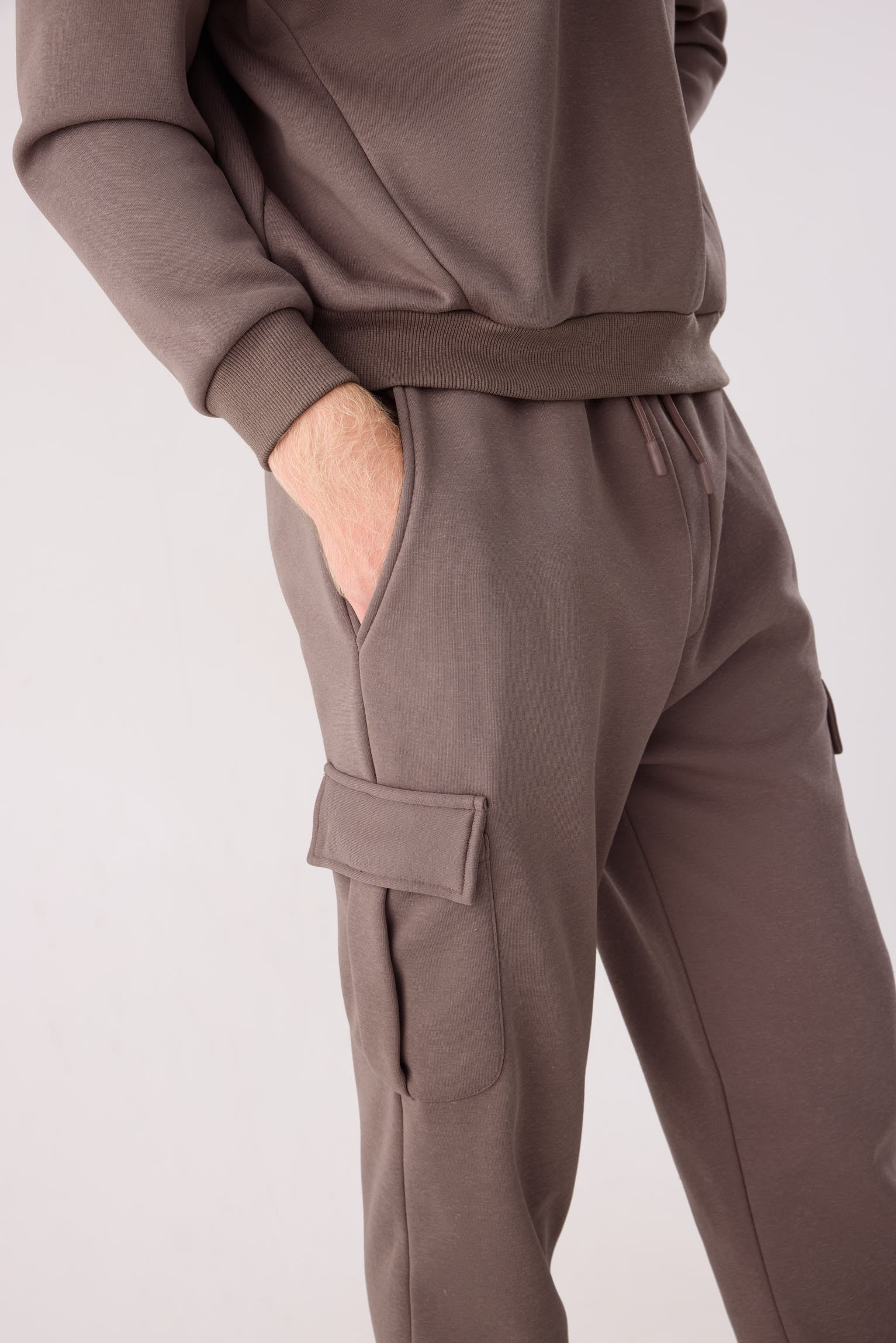 PREVENTA Pantalón sportivo uomo cargo afelpado con cintura ajustable marrón