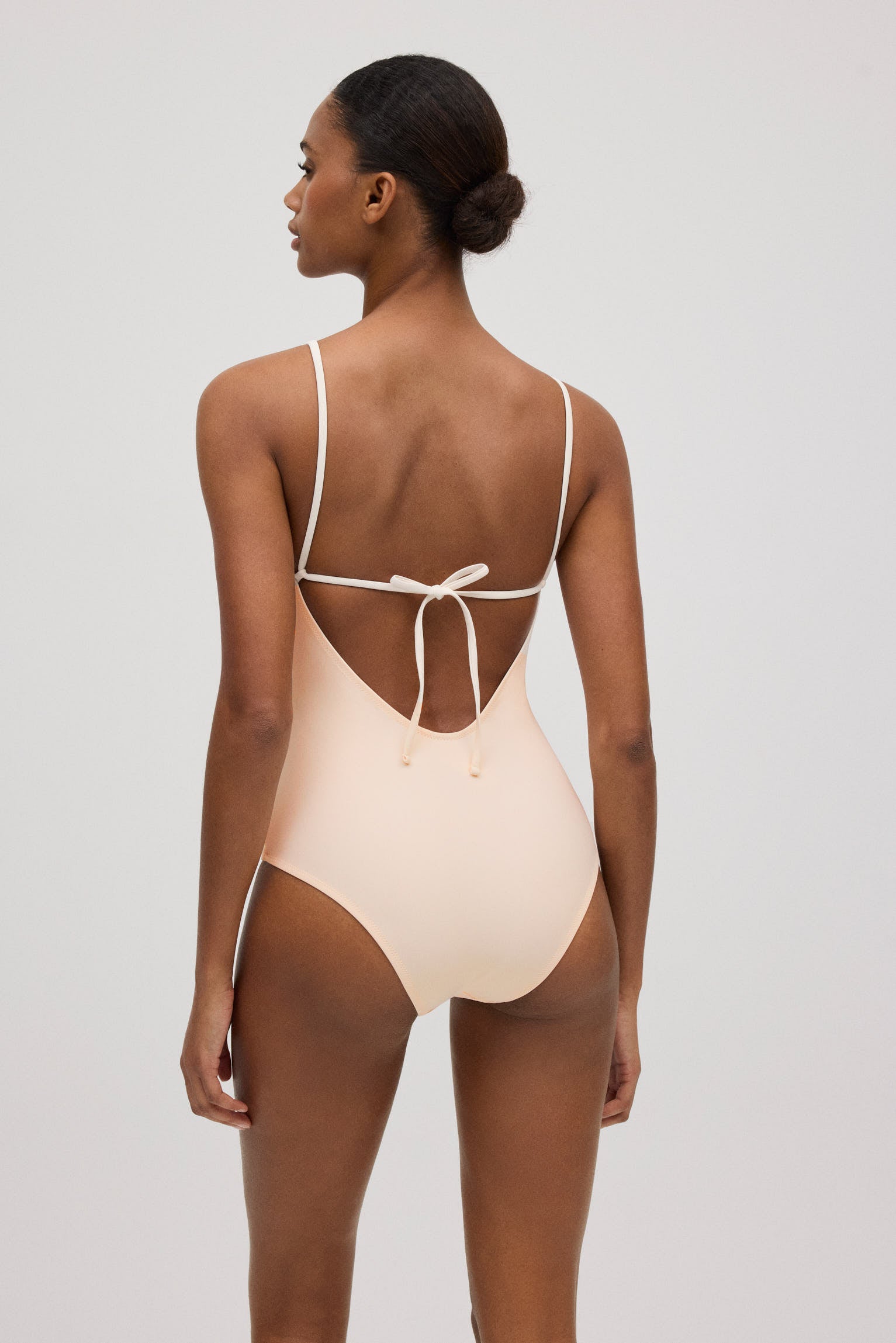 82820-2-banador-flores-mujer-ysabel-mora-marfil