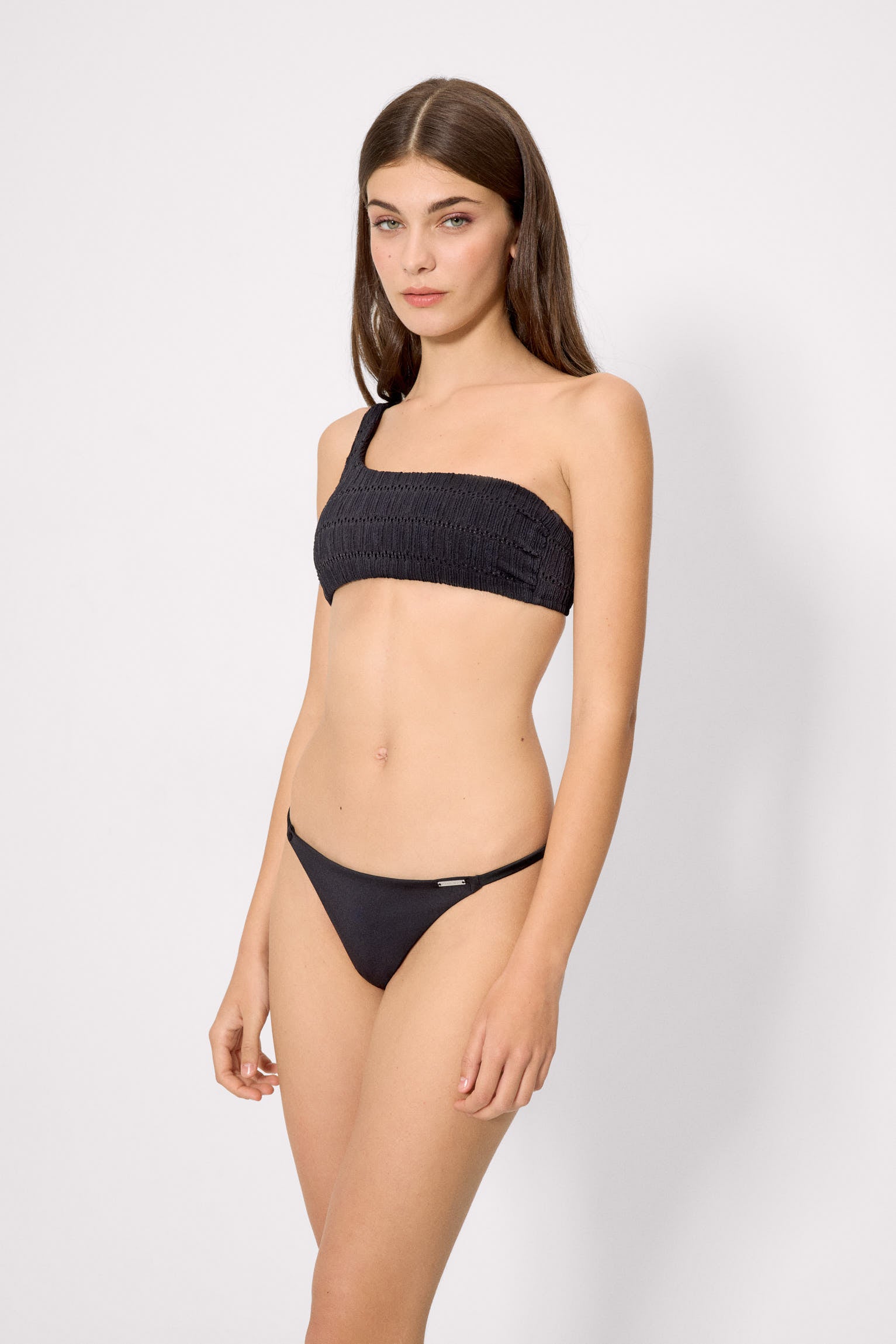 83163-negro-tanga-bikini-mujer-basico-negro-mujer-ysabel-mora