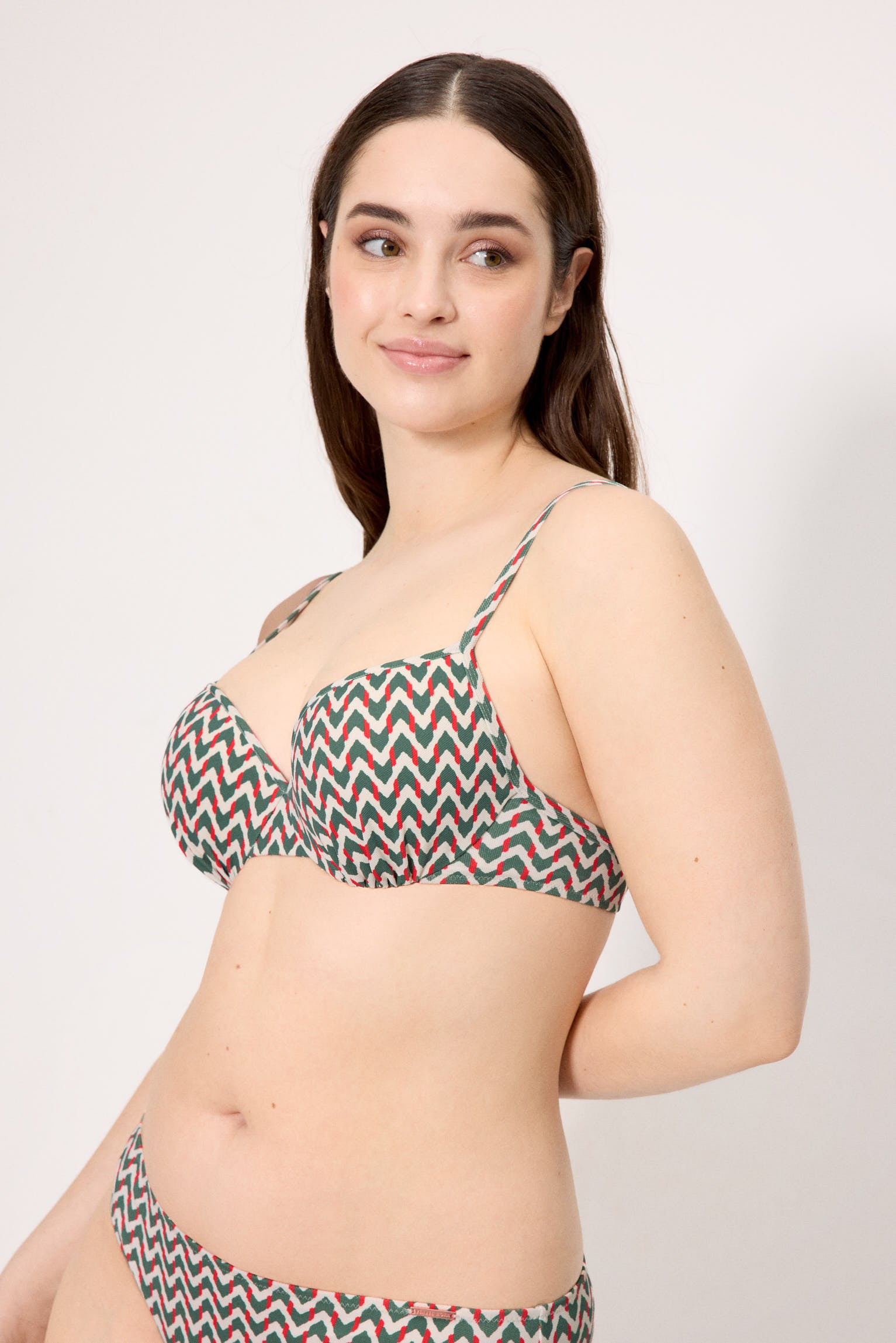 83328-ikat-green-top-bikini-mujer-micropique-estampado-verde-botella-copa-c--ysabel-mora