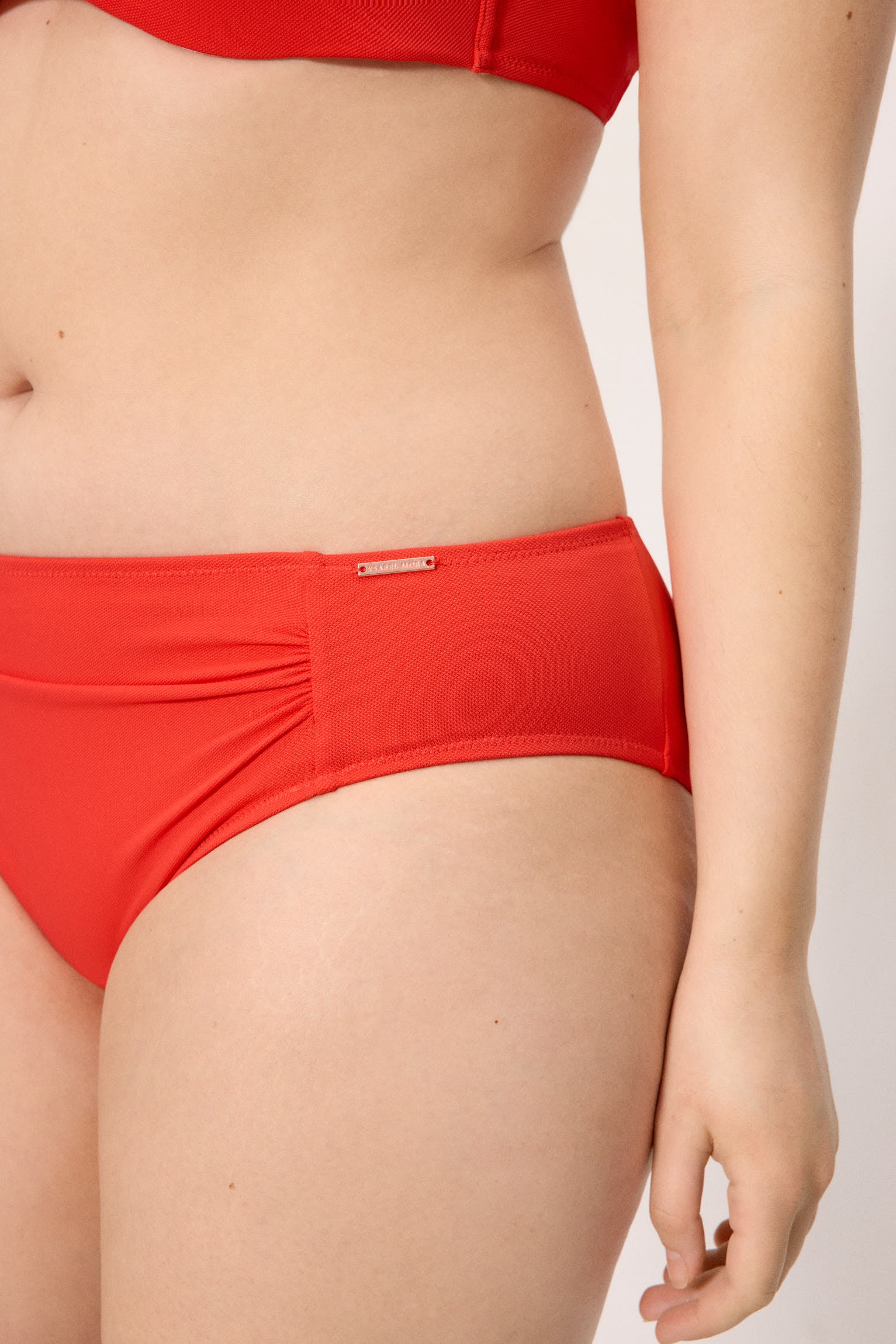 83331-vivid-coral-braga-bikini-mujer-moldeadora-midi-micropique-coral--ysabel-mora