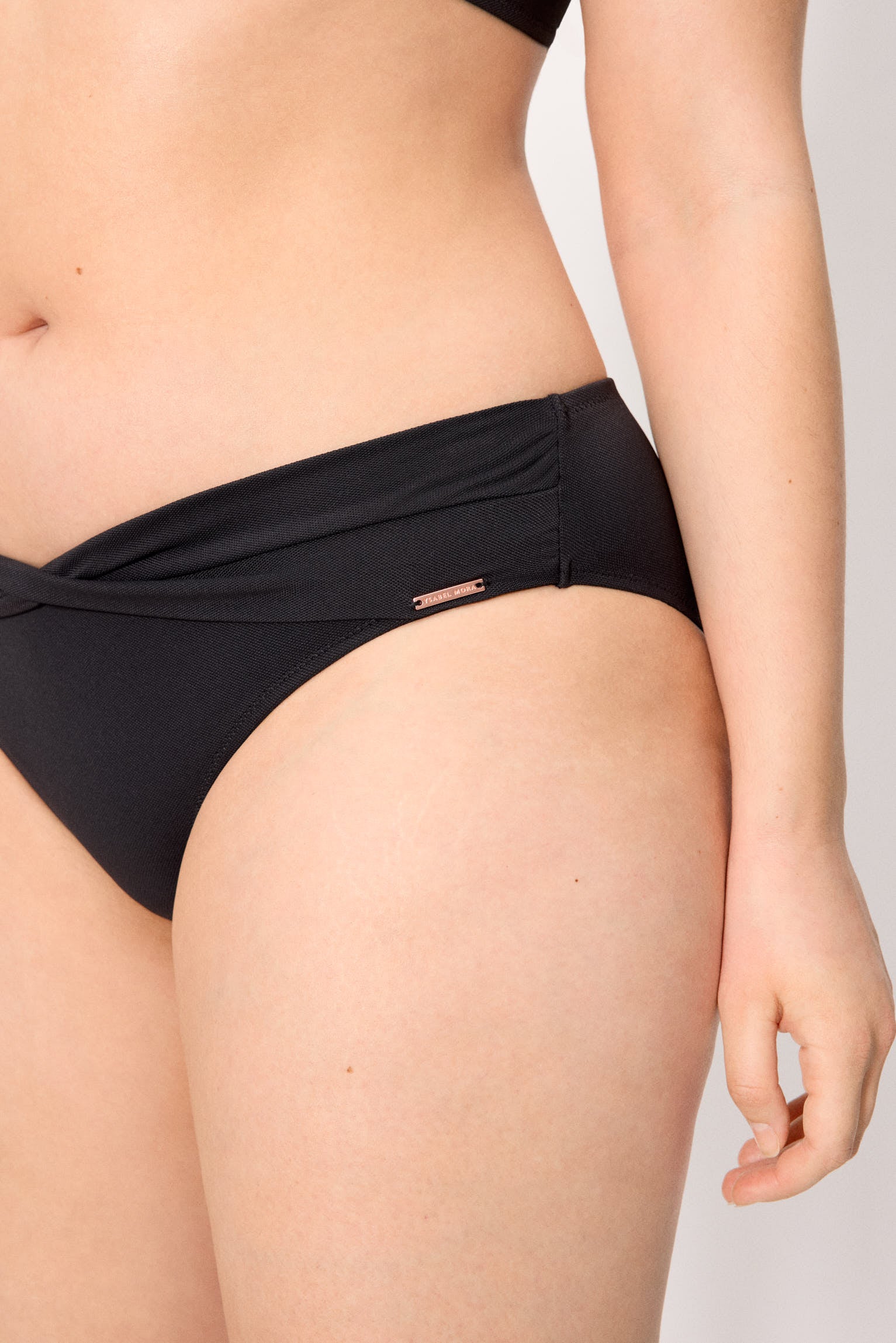 83345-negro-braga-bikini-mujer-midi-micropique-negro--ysabel-mora