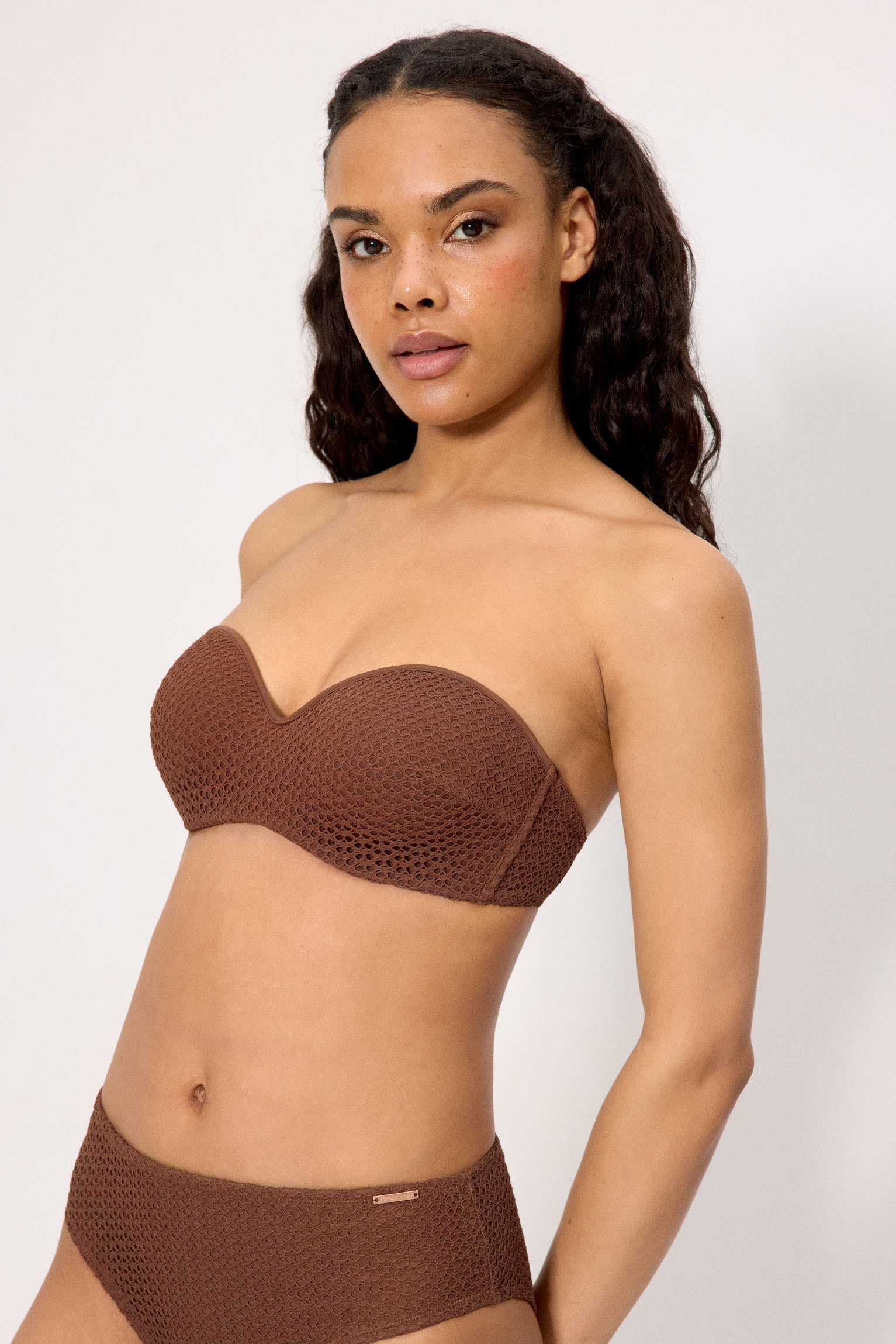 83355-brown-top-bikini-mujer-bandeau-tejido-calado-marron-copa-c--ysabel-mora