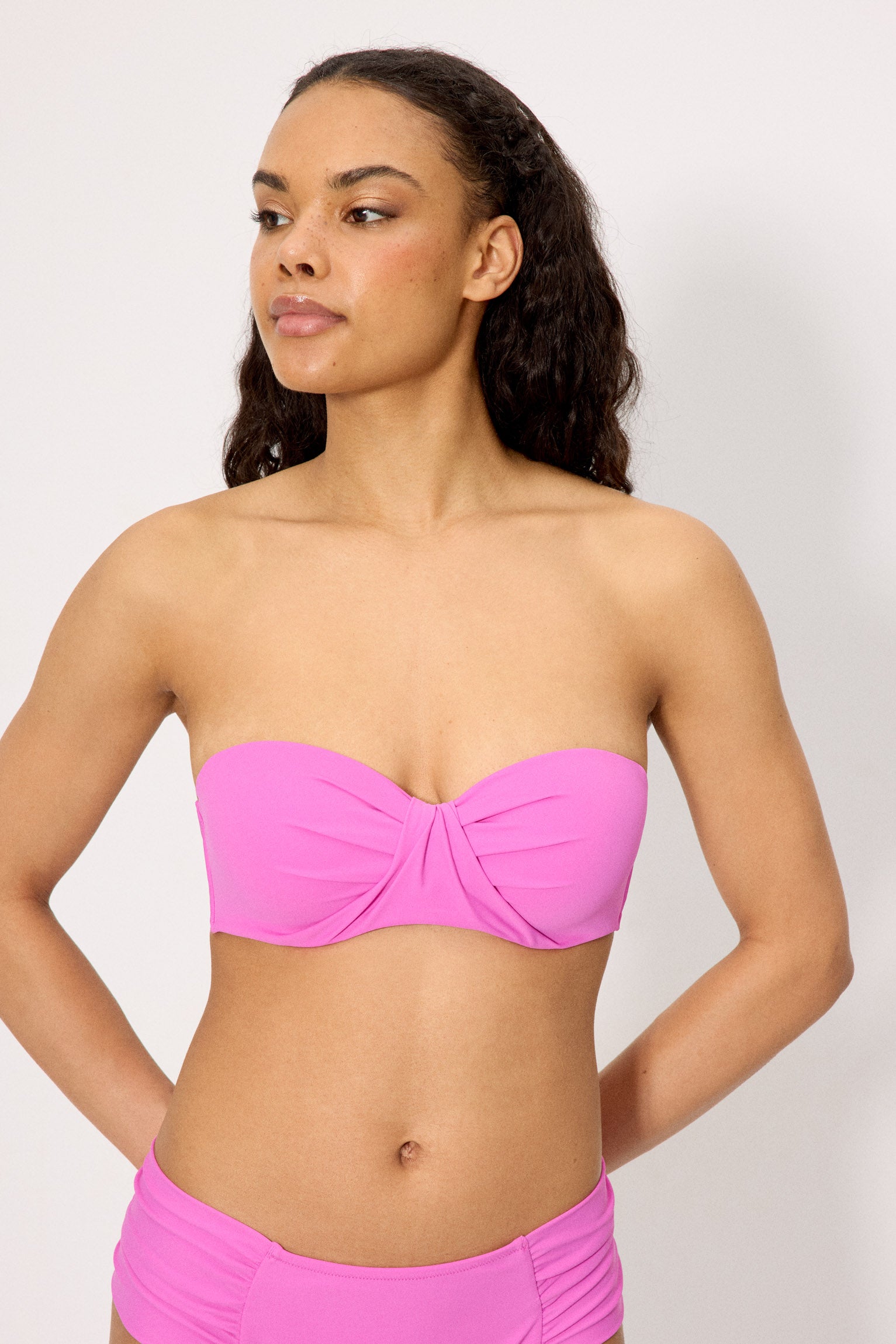 Reggiseno bikini a fascia rosa coppa C