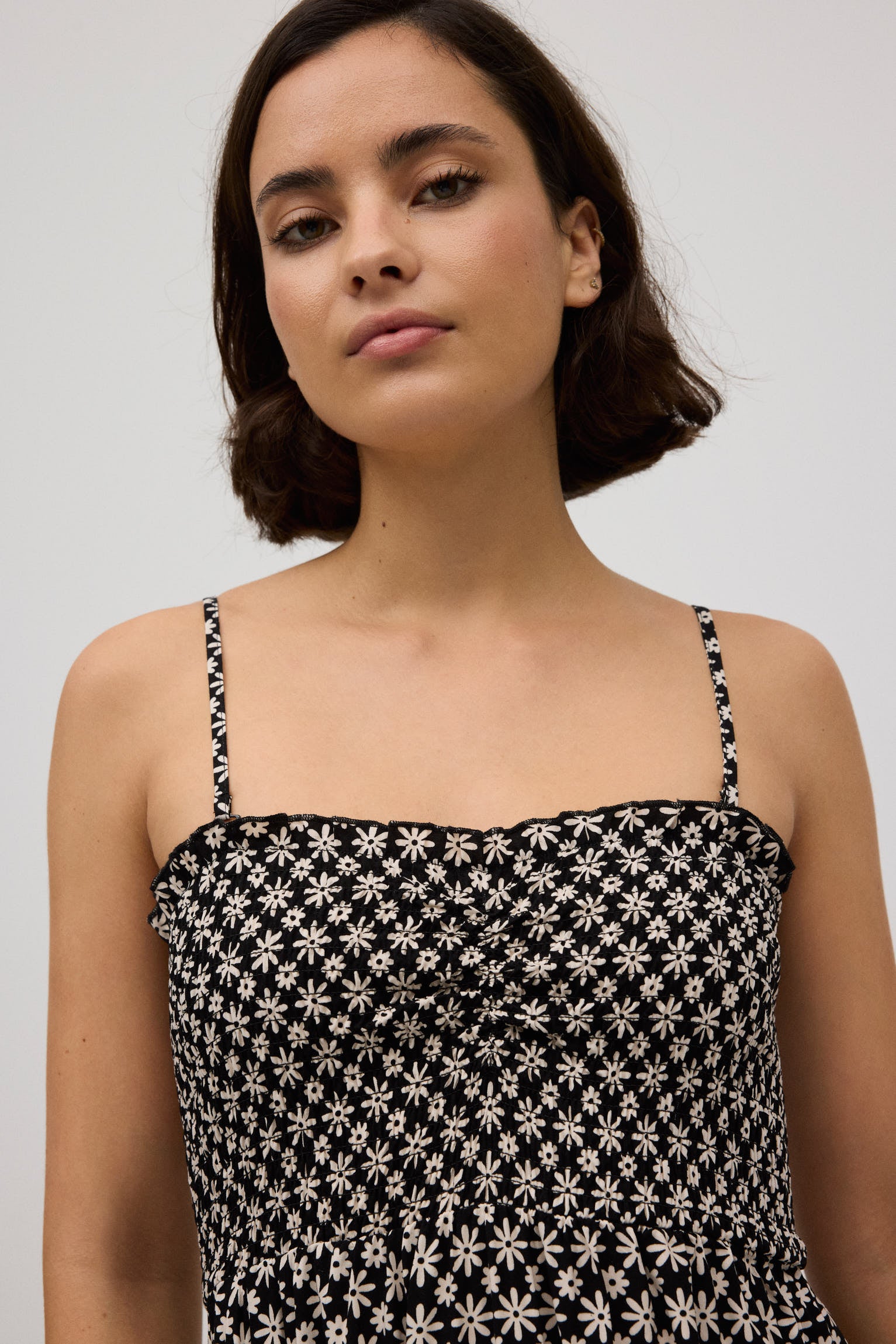 86110-3-vestido-estampado-flores-mujer-ysabel-mora-negro