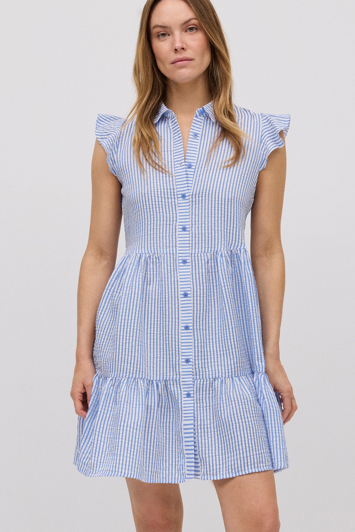 Abito corto svasato con stampa a righe