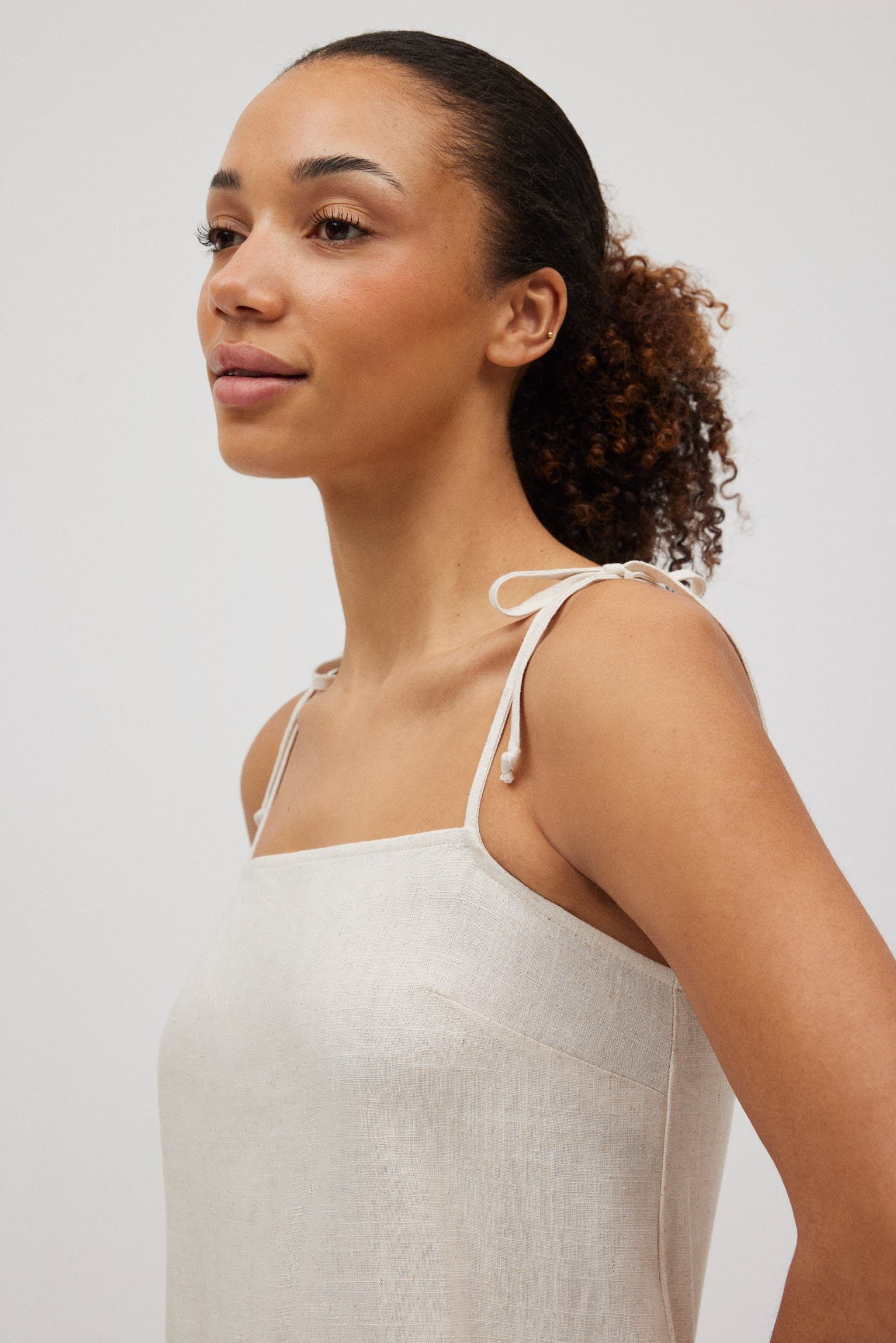 Abito corto dritto in lino