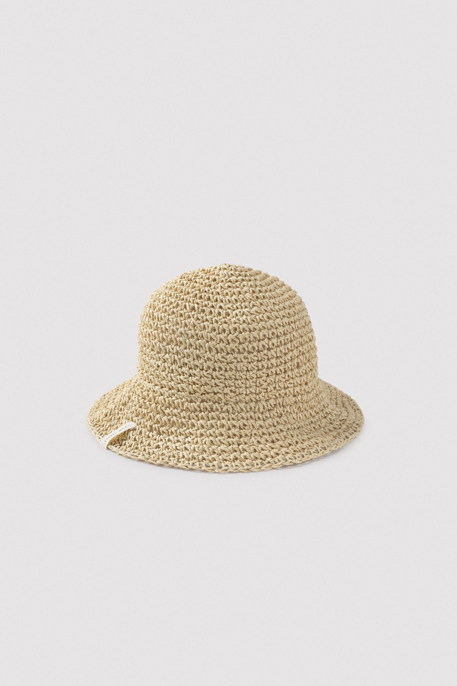 86288-gorro-de-rafia-con-borde-moldeable-ysabel-mora