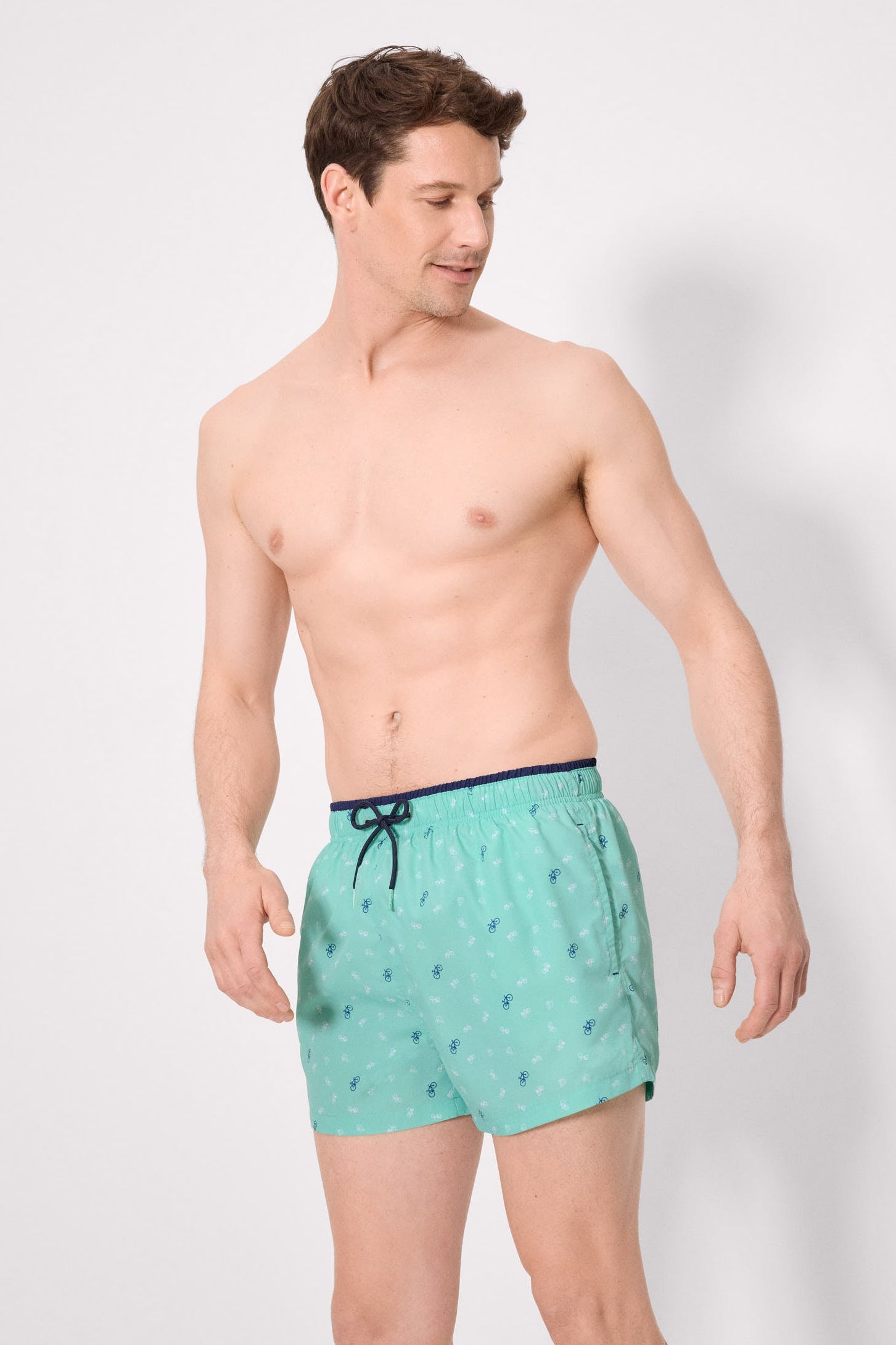 Bañador corto estampado bicicletas verde - Ysabel Mora