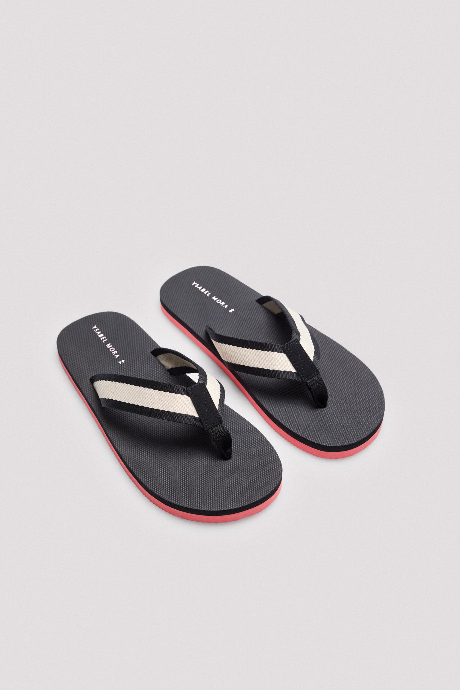 90522-10-chanclas-hombre-ysabel-mora-negro