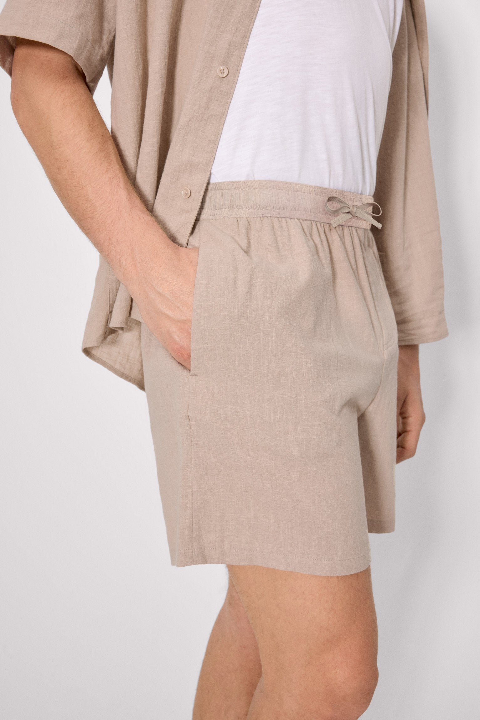 Pantalón corto efecto lino topo - Ysabel Mora