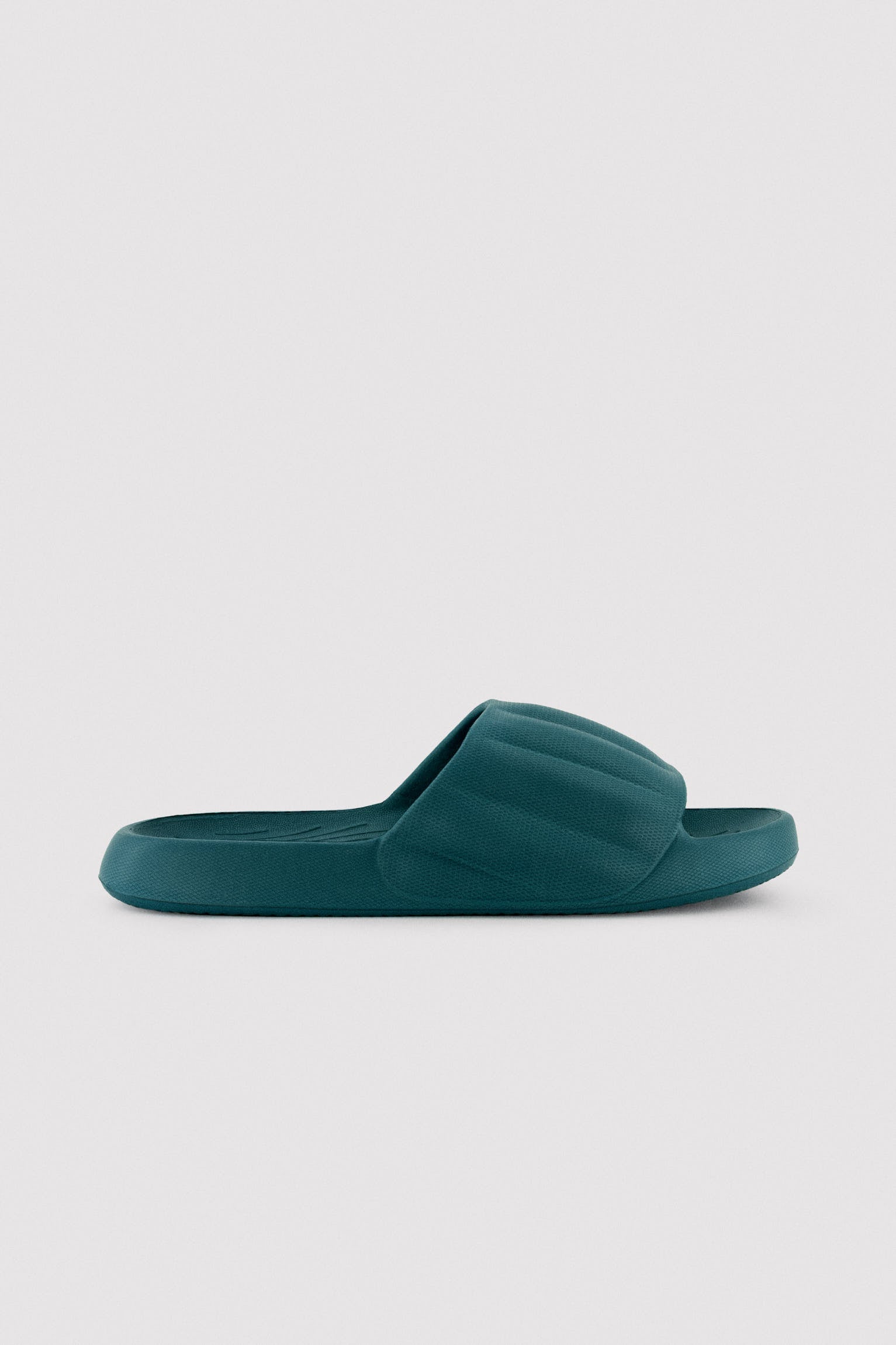 Chanclas hombre ligeras verde - Ysabel Mora