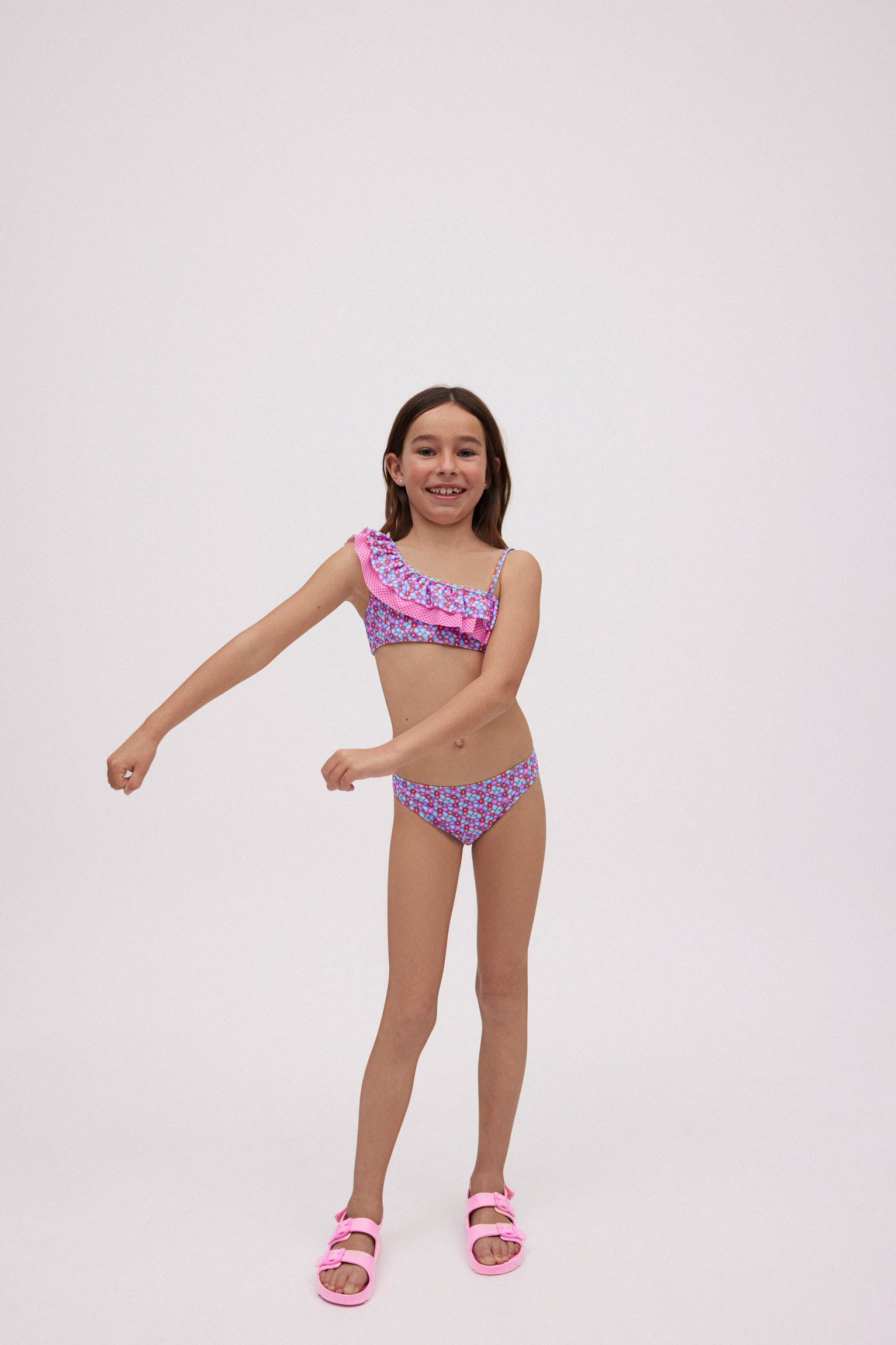 95106-7-bikini-estampado-flores-nina-ysabel-mora-multicolor