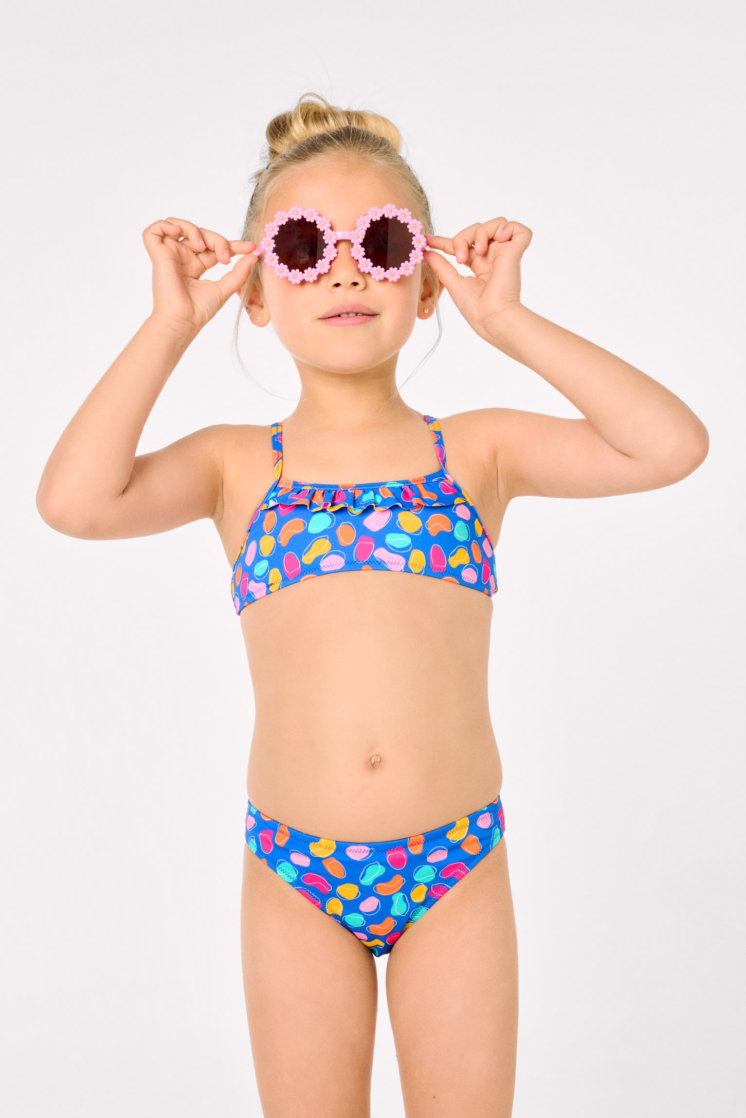 Bikini da bambina con dettagli a balze, stampa di forme organiche multicolori