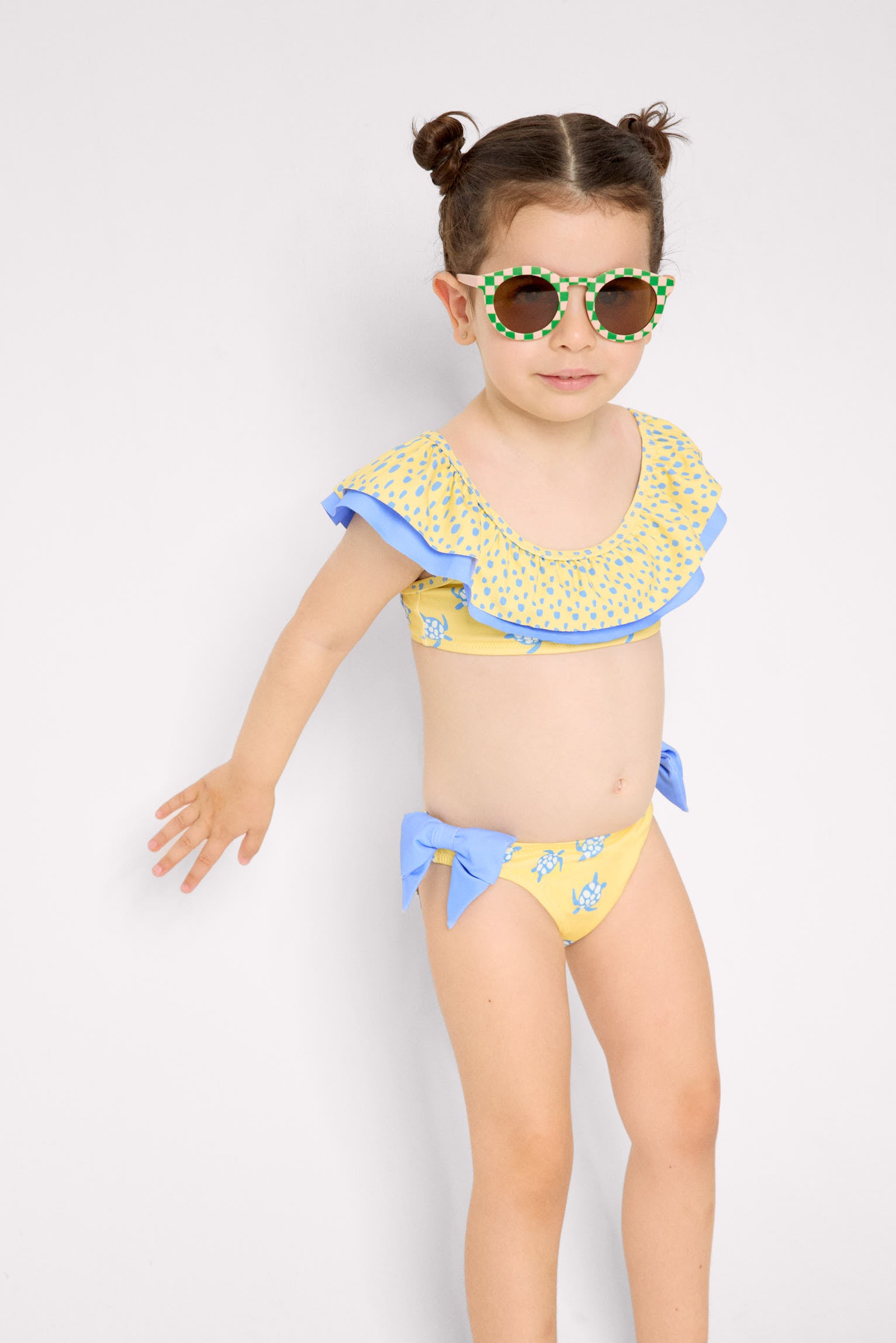 Bikini da bambina con volant e fiocchi, stampa tartaruga